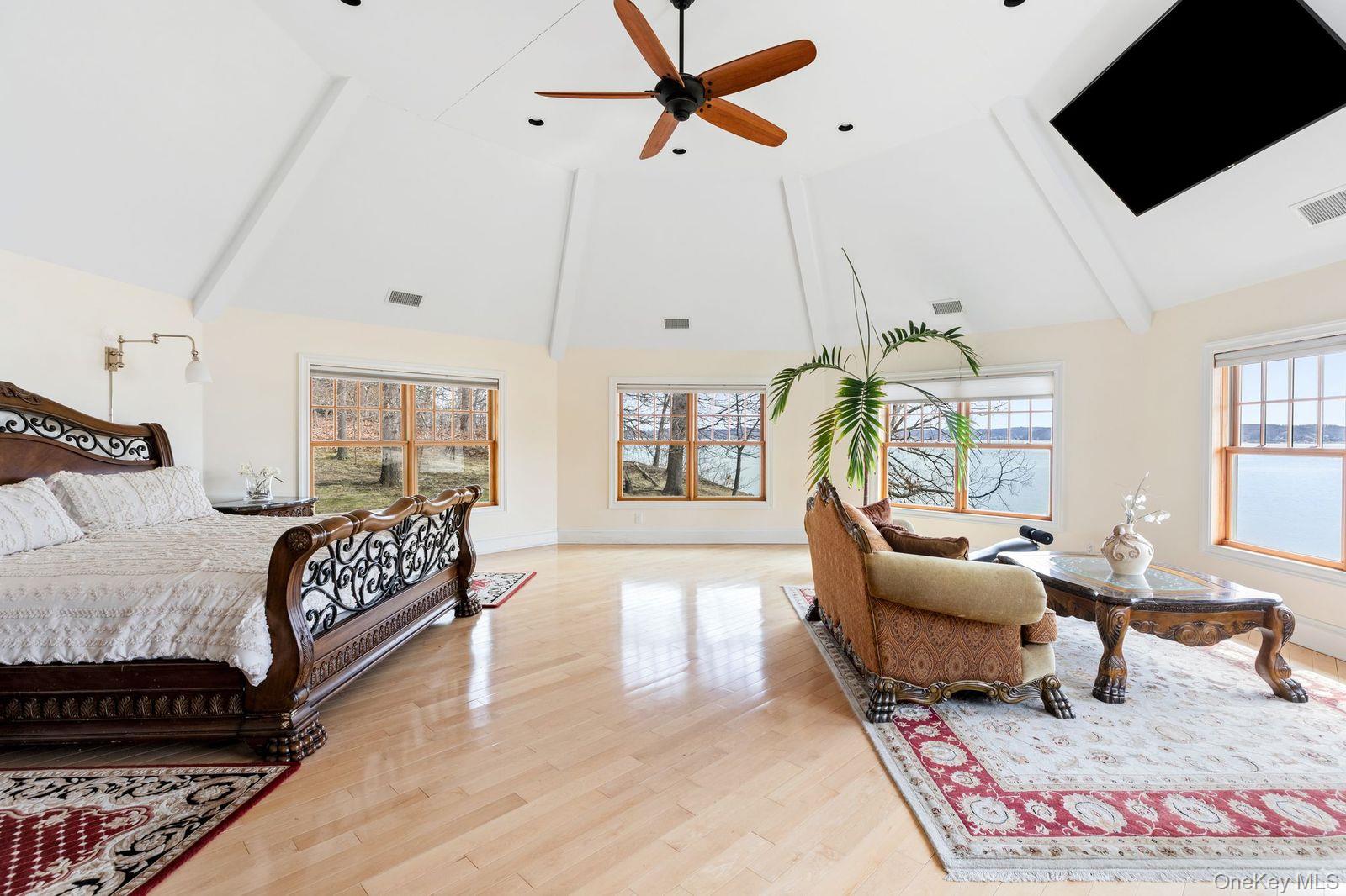 33 Beach Road Property Photo 20