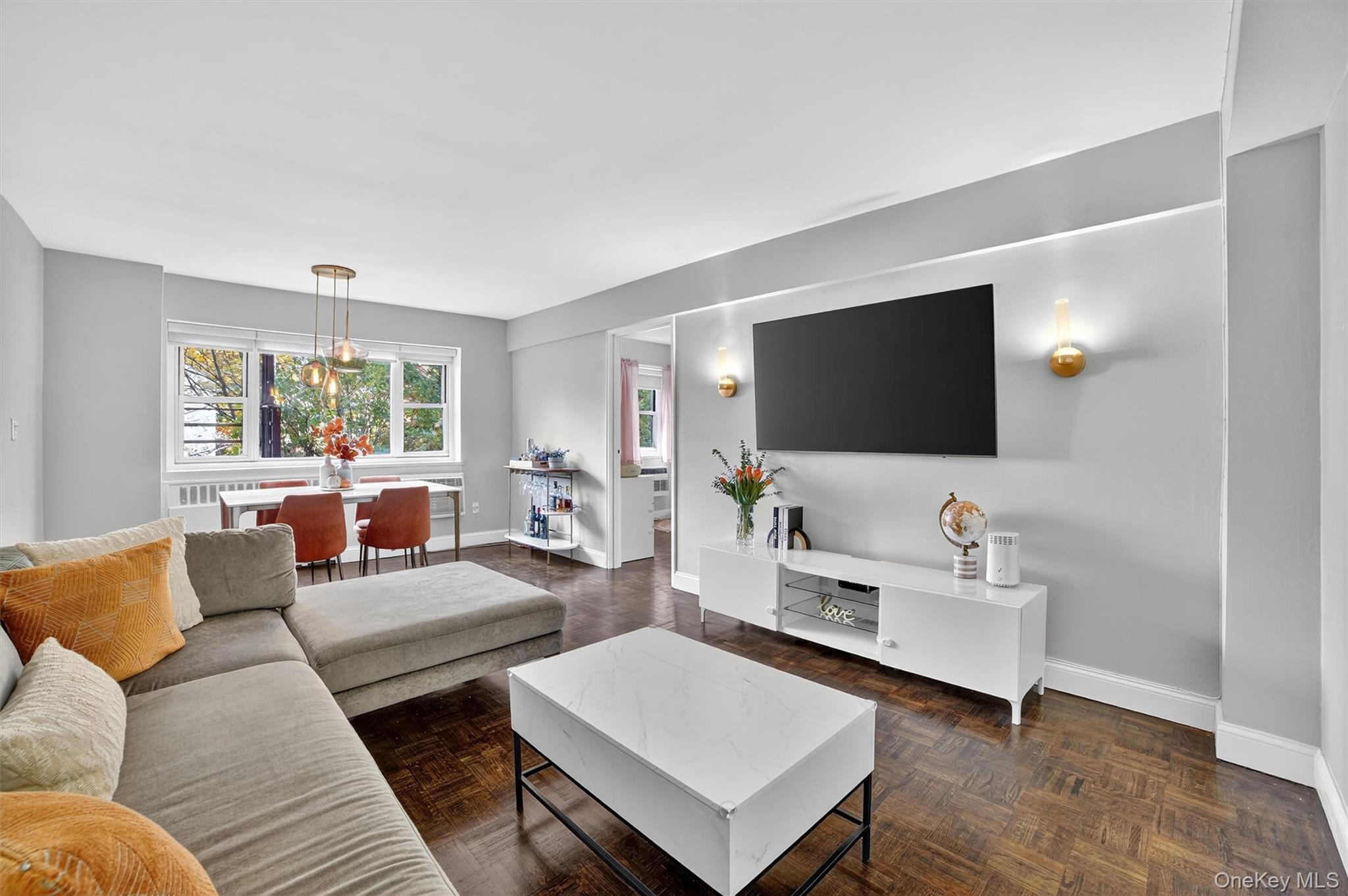 111 E Hartsdale Avenue 3e Property Photo 3