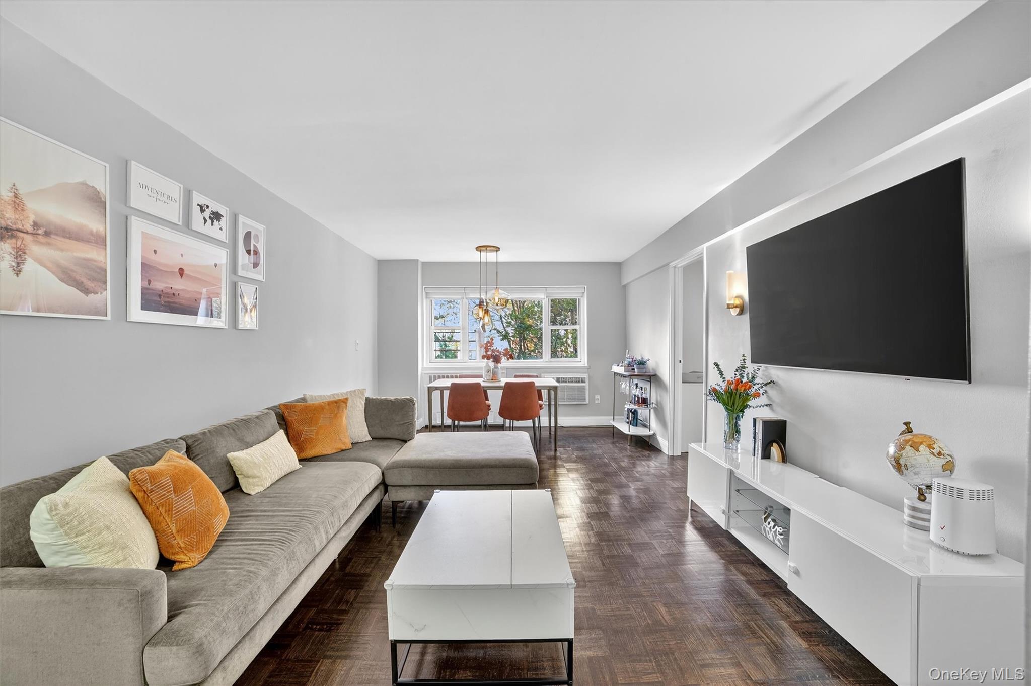 111 E Hartsdale Avenue 3e Property Photo 4