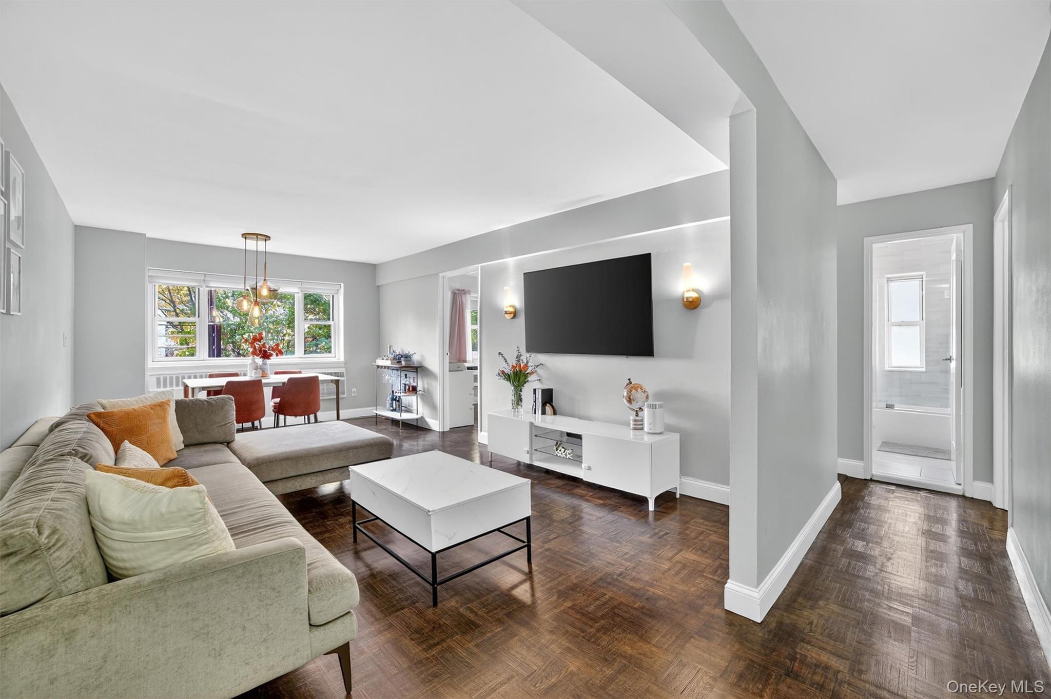 111 E Hartsdale Avenue 3e Property Photo 6