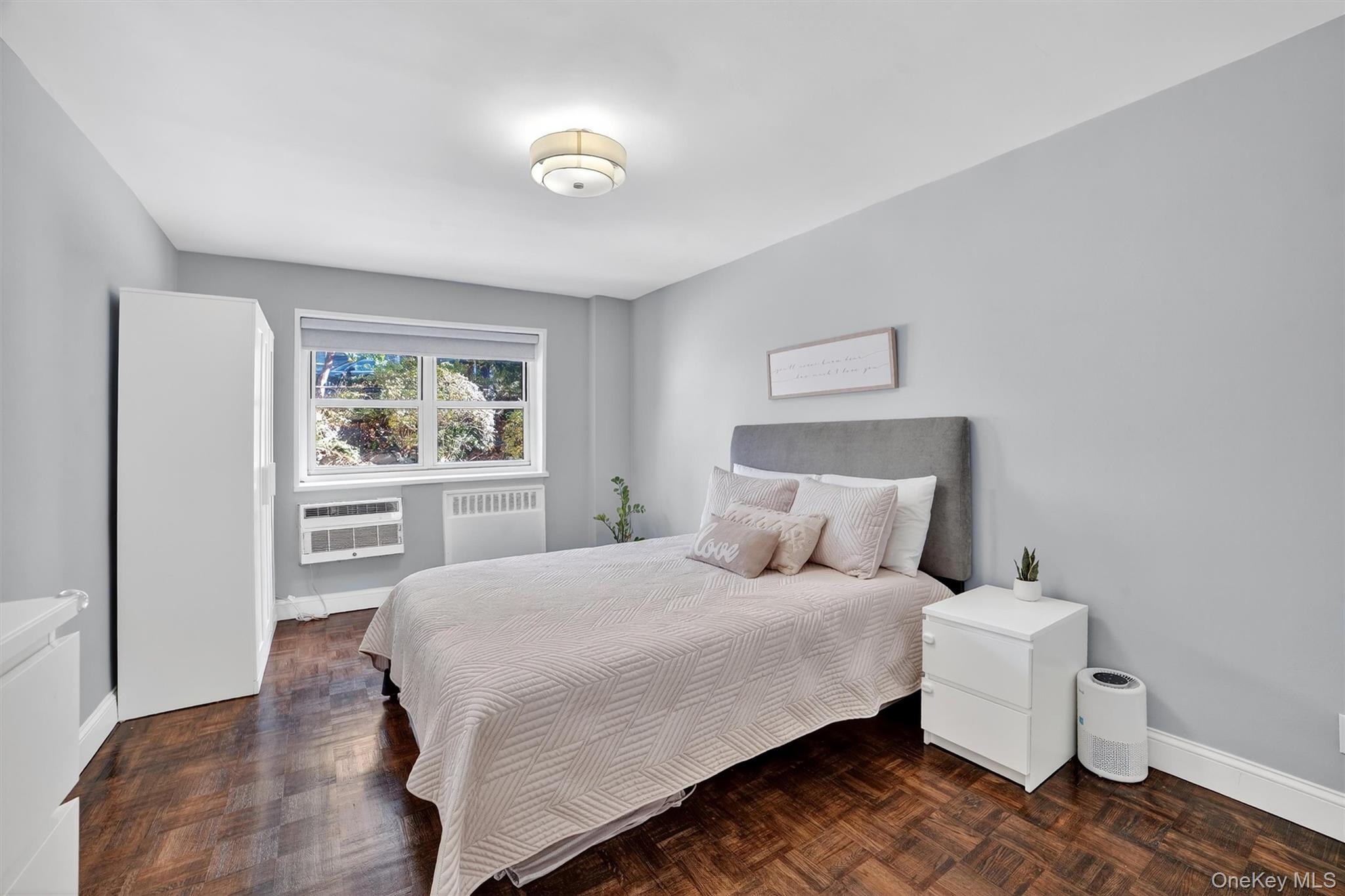 111 E Hartsdale Avenue 3e Property Photo 8