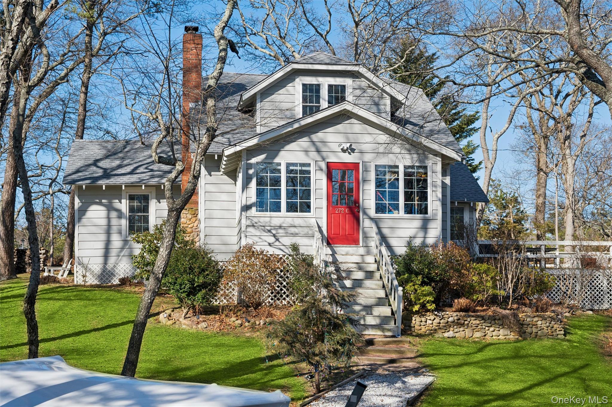 6 Private Row Property Photo 1