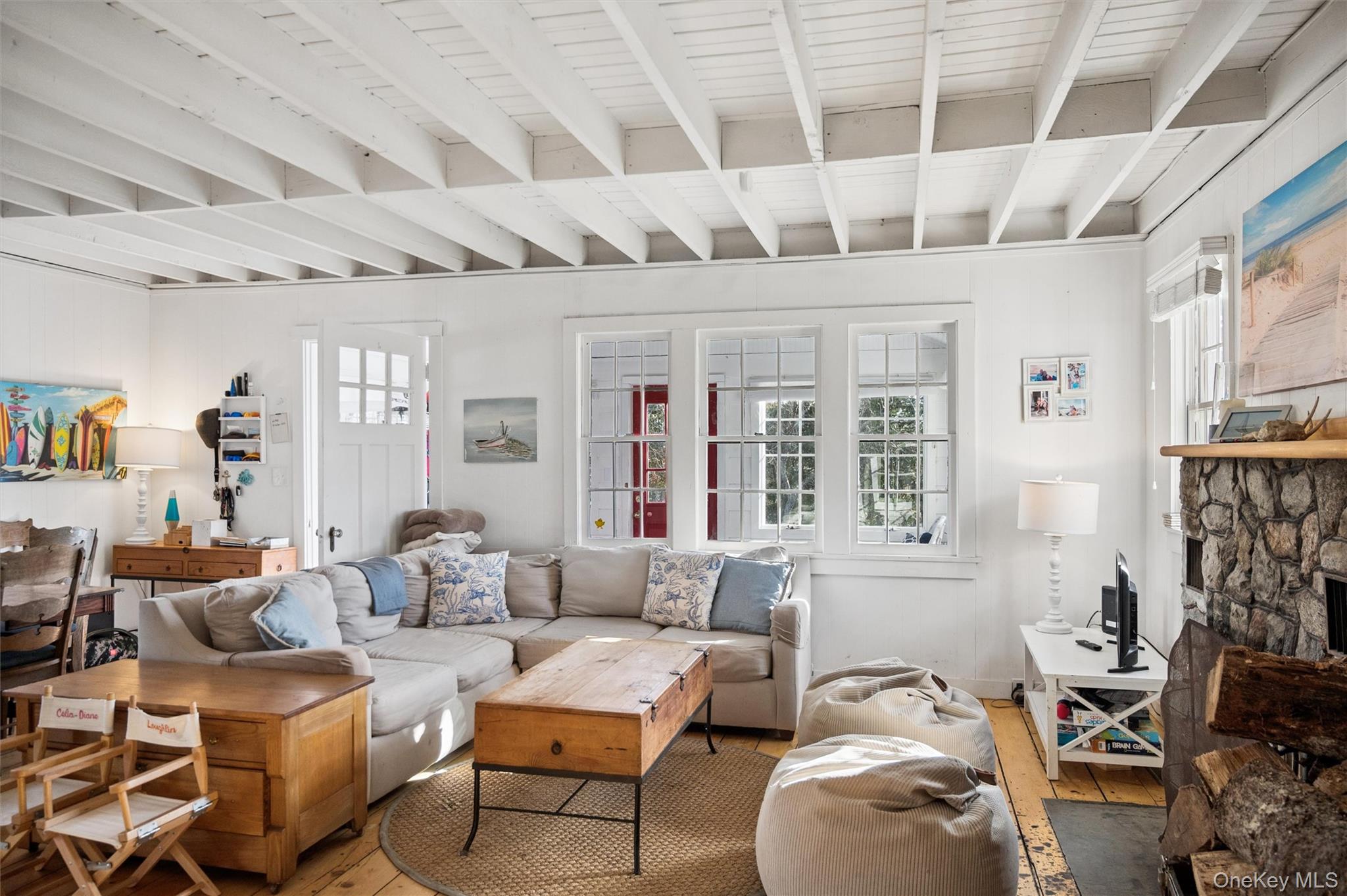 6 Private Row Property Photo 3