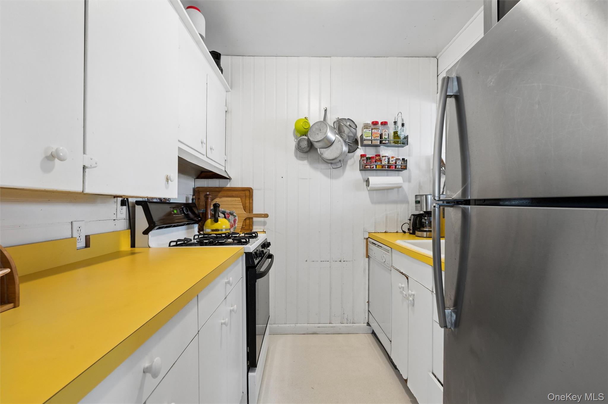 6 Private Row Property Photo 8