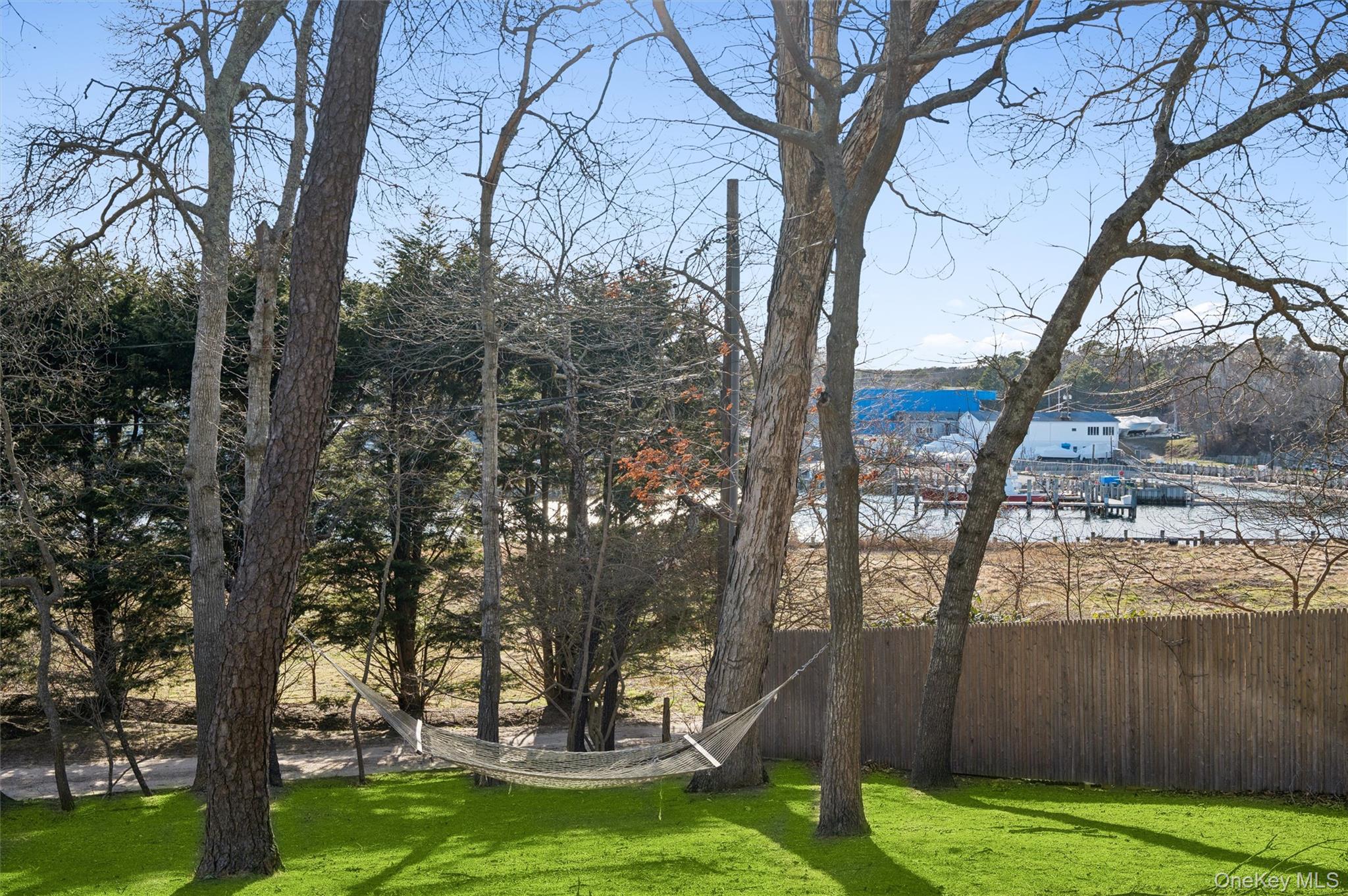 6 Private Row Property Photo 14