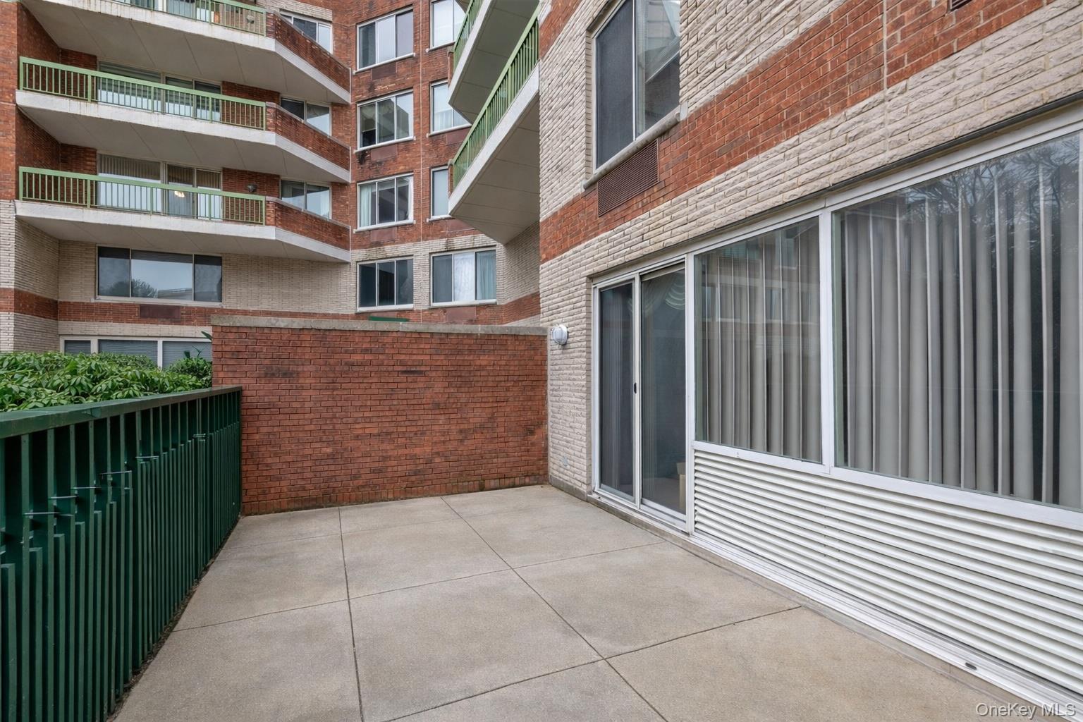 100 Hilton Avenue M3 Property Photo 12