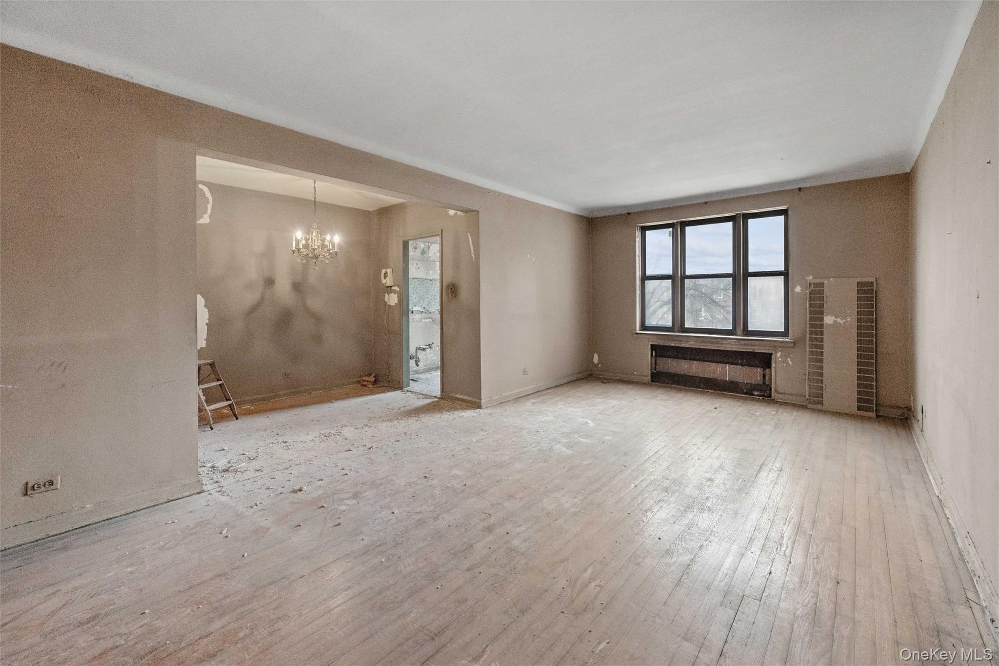 123-35 82nd Road 4d Property Photo 3