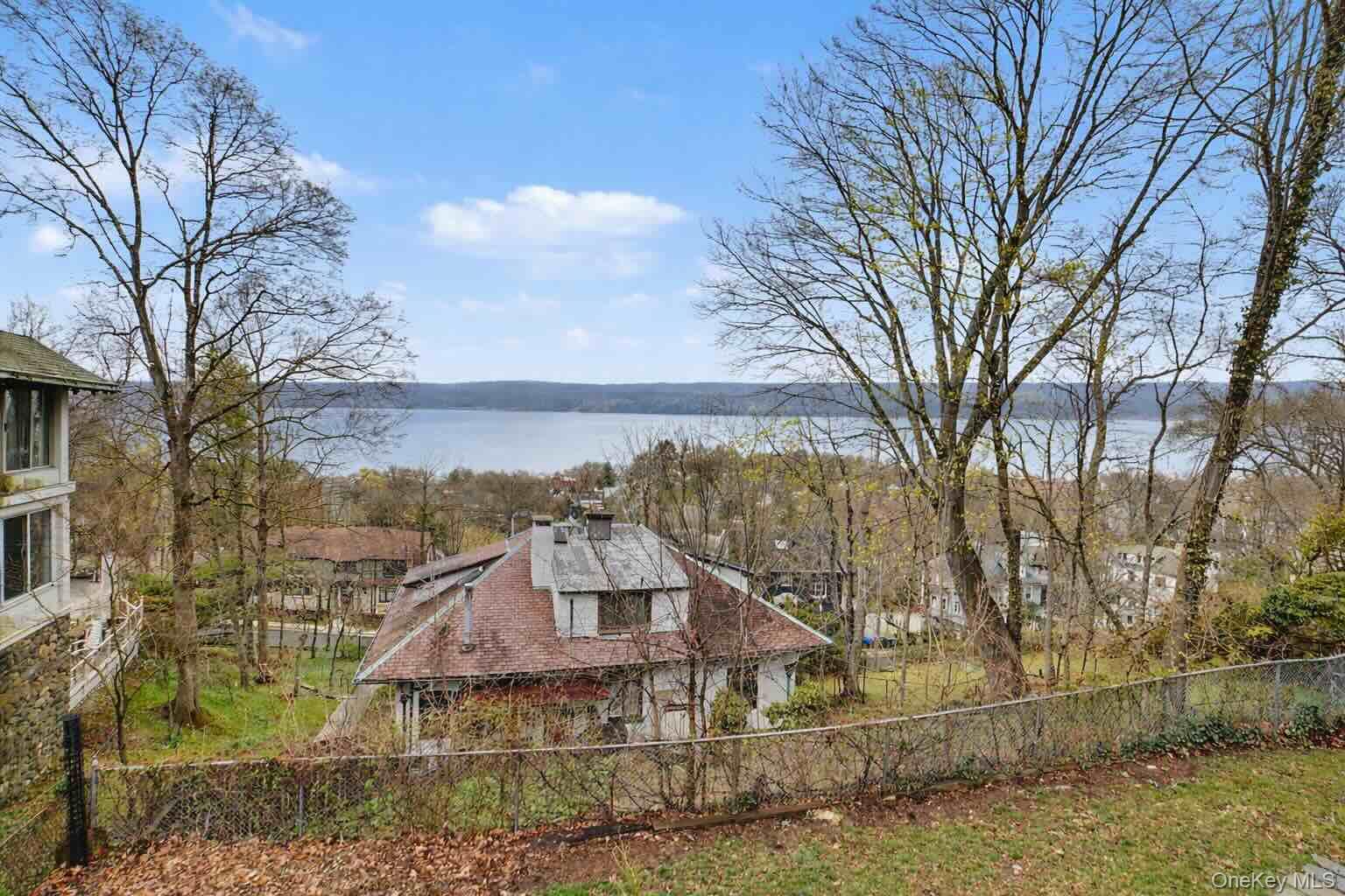 61 Fairview Avenue Property Photo 4