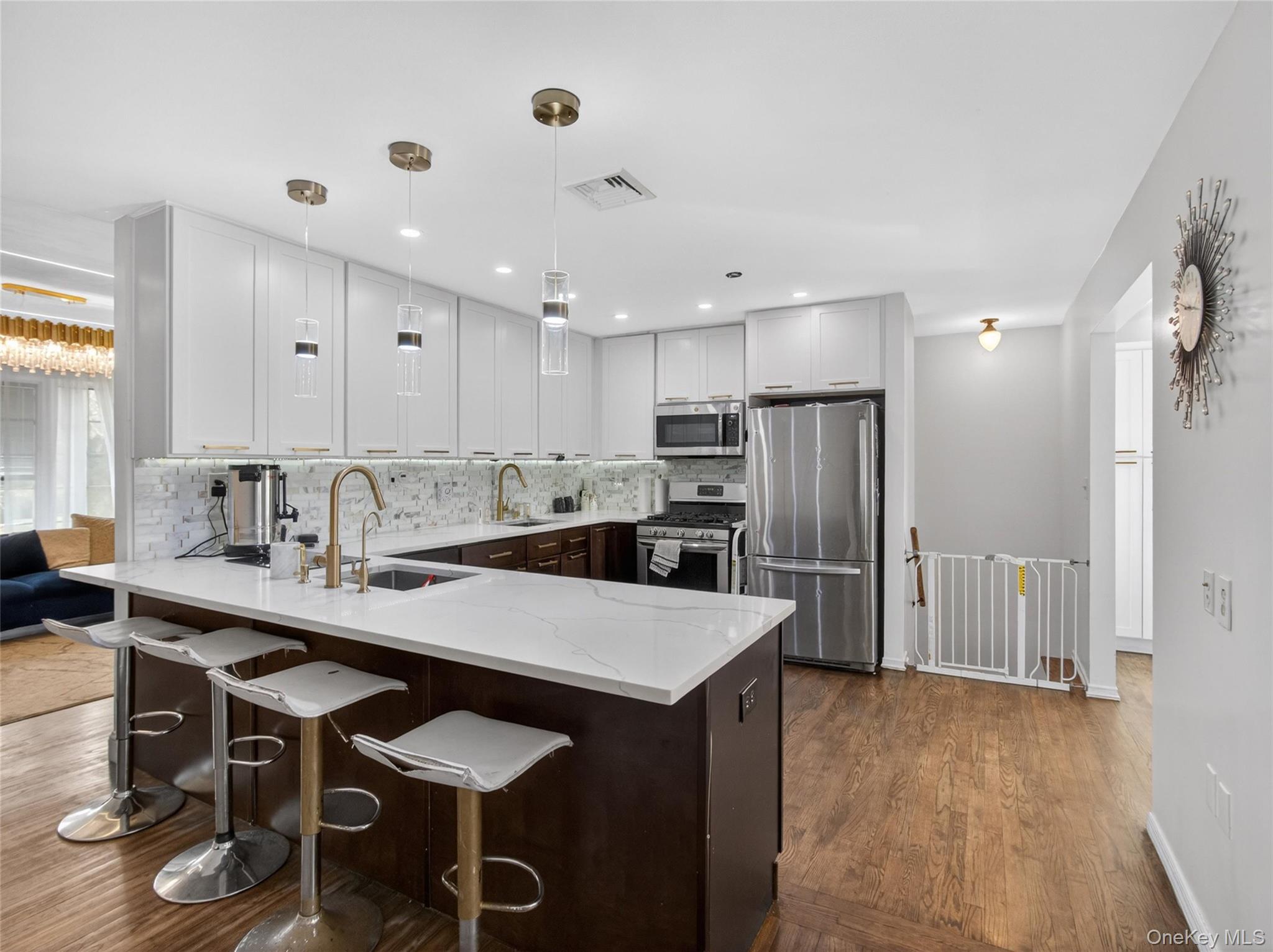 17 Victoria Drive Property Photo 9
