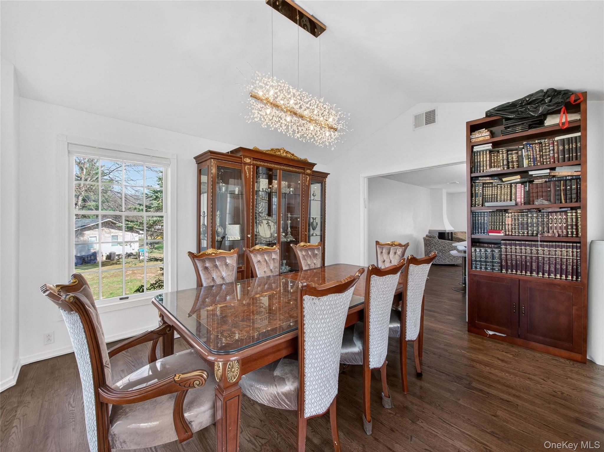 17 Victoria Drive Property Photo 15