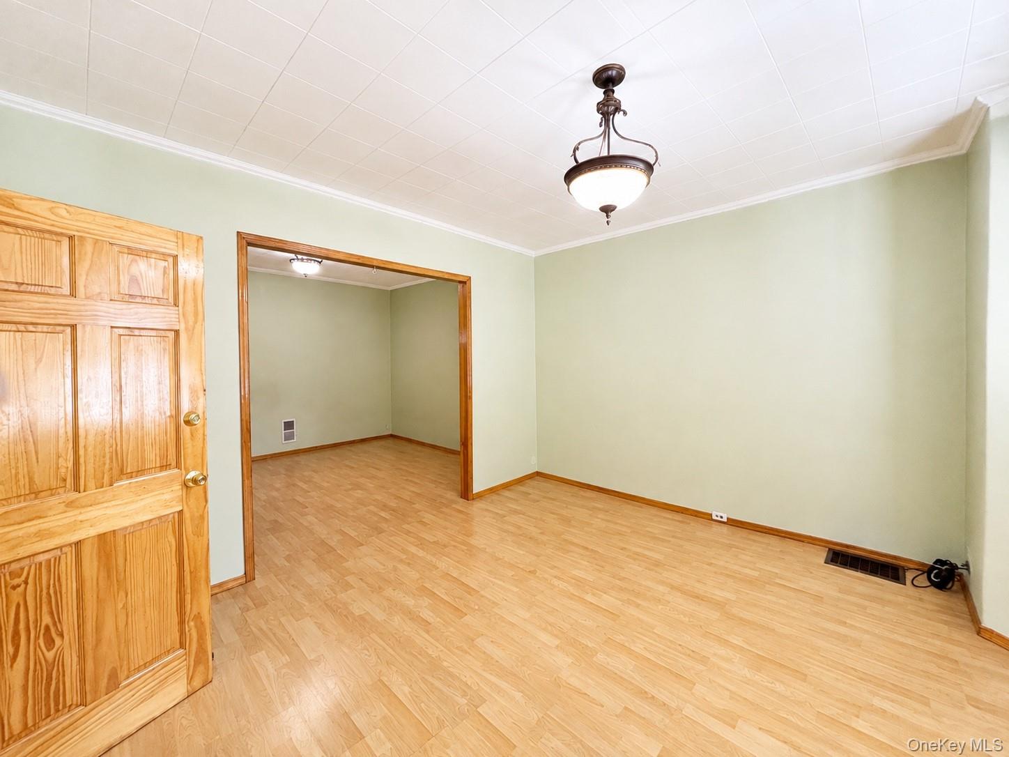 6017 80th Avenue Property Photo 5
