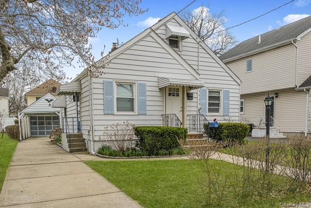 125 Bryson Avenue Property Photo 1