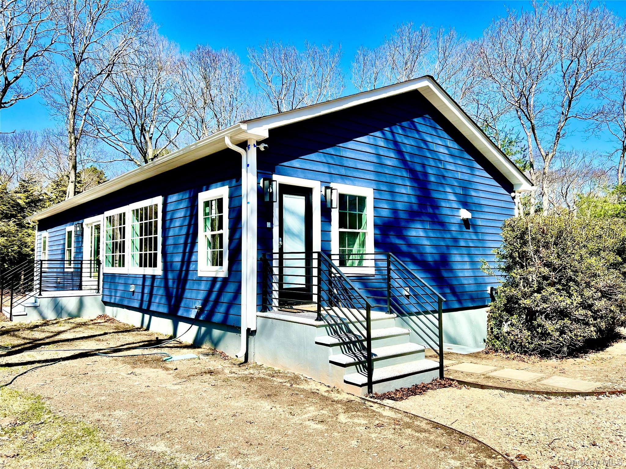 38 Railroad Avenue Property Photo 2