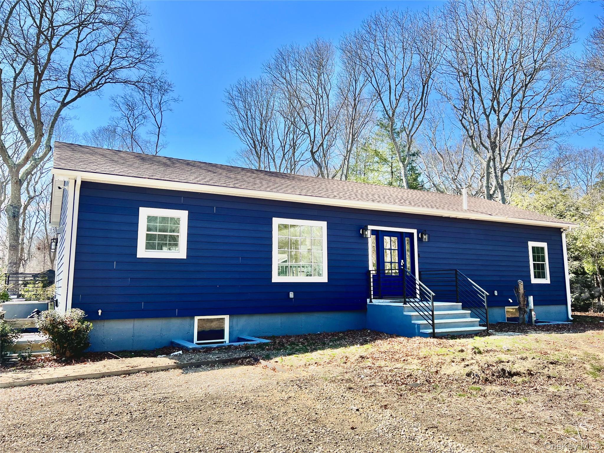 38 Railroad Avenue Property Photo 3