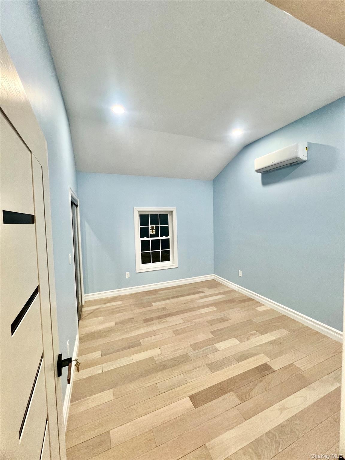 38 Railroad Avenue Property Photo 16