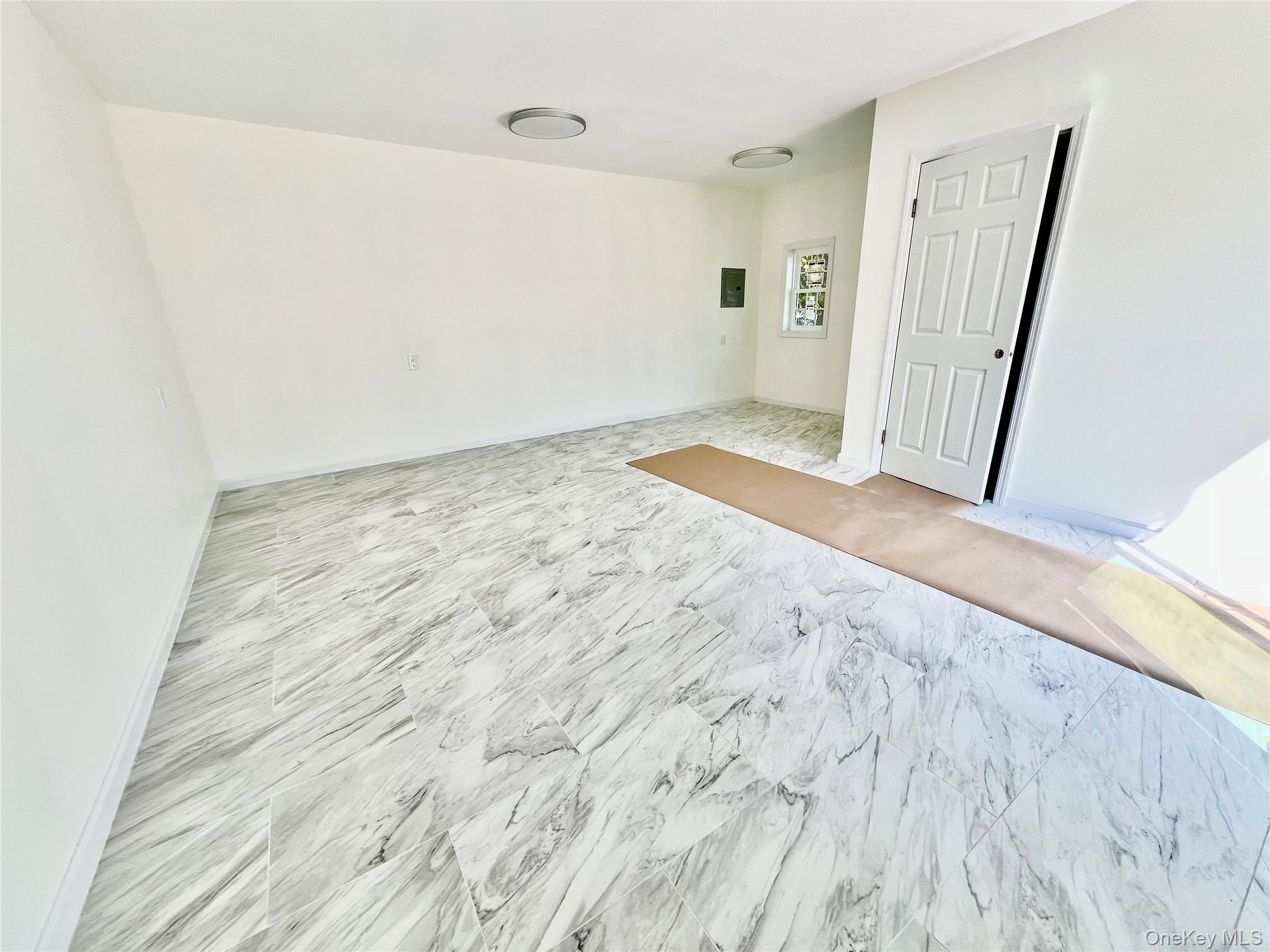 38 Railroad Avenue Property Photo 25