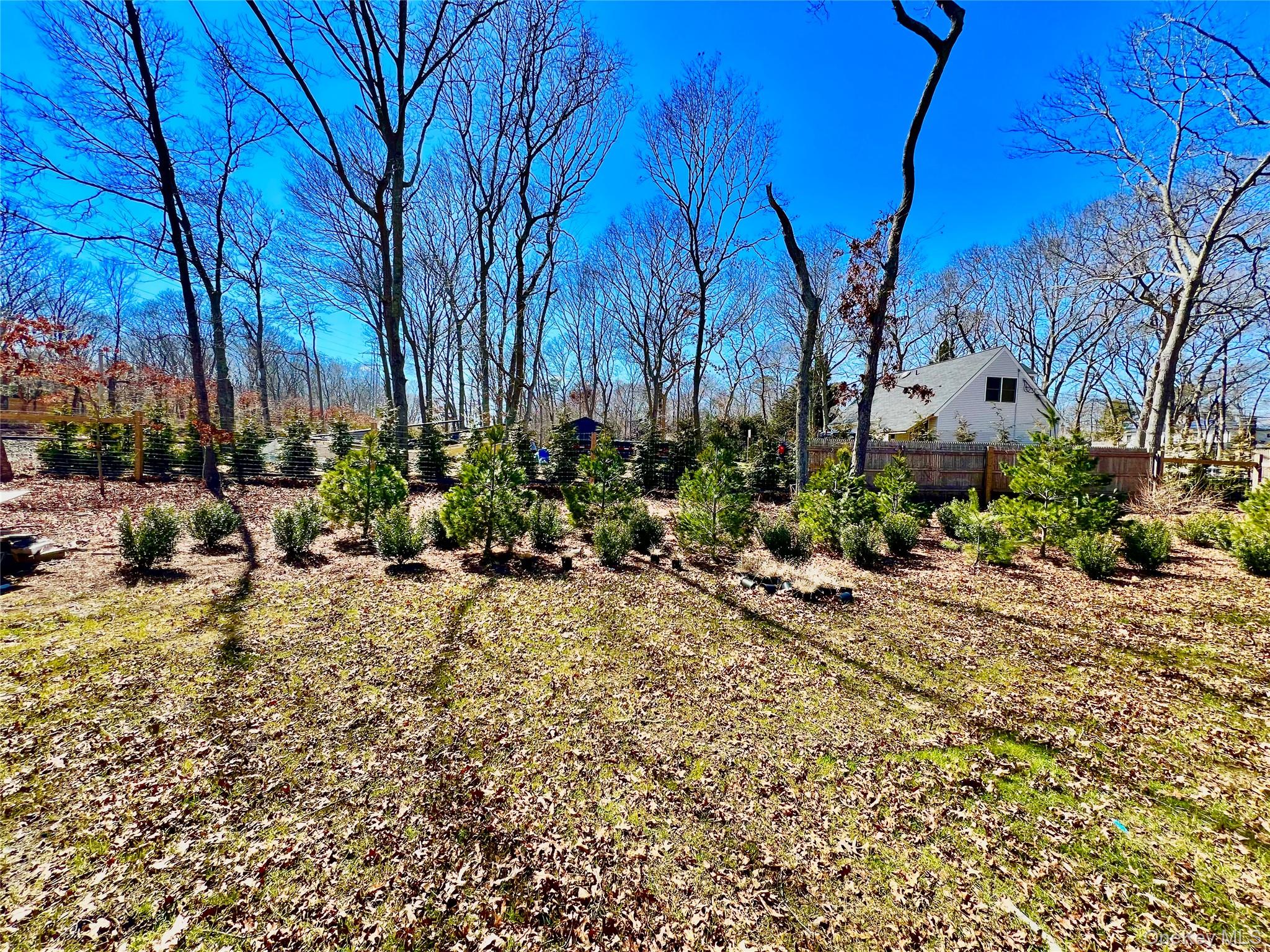 38 Railroad Avenue Property Photo 39