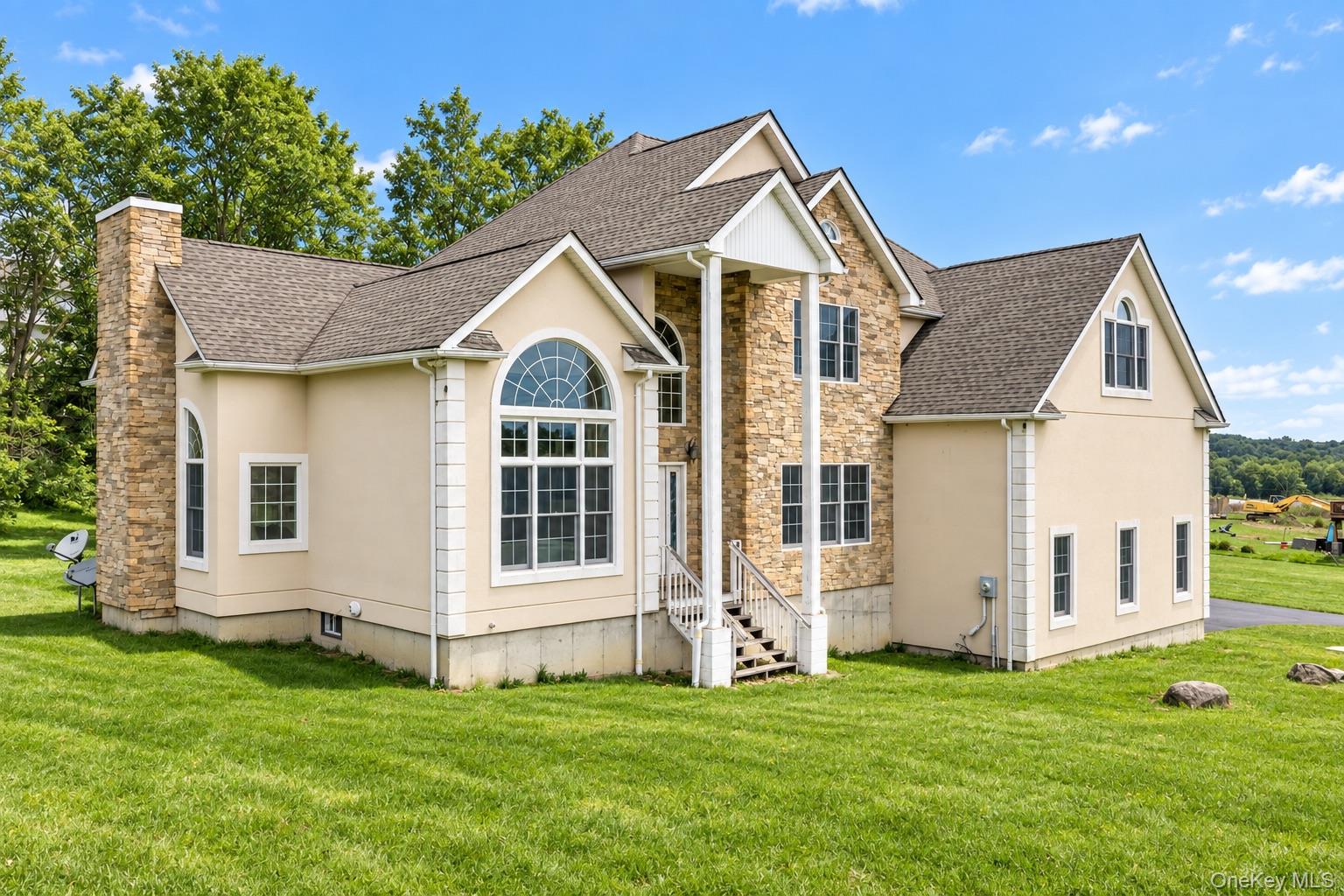 107 Breeze Hill Road Property Photo 1