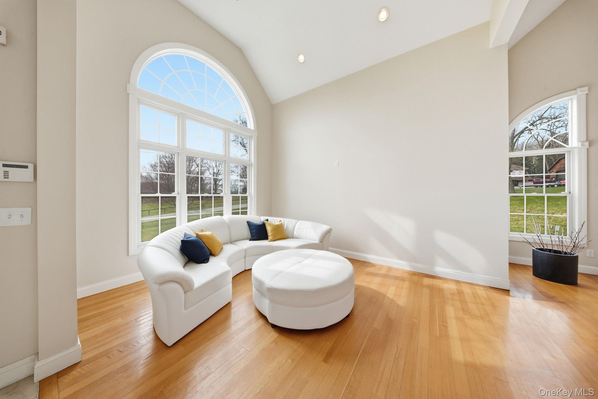 107 Breeze Hill Road Property Photo 3