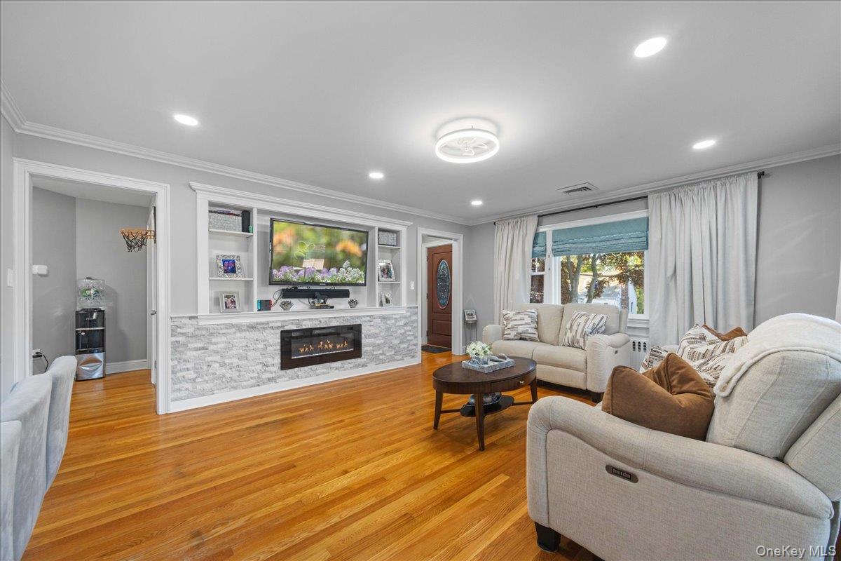 1 Francis Lane Property Photo 6