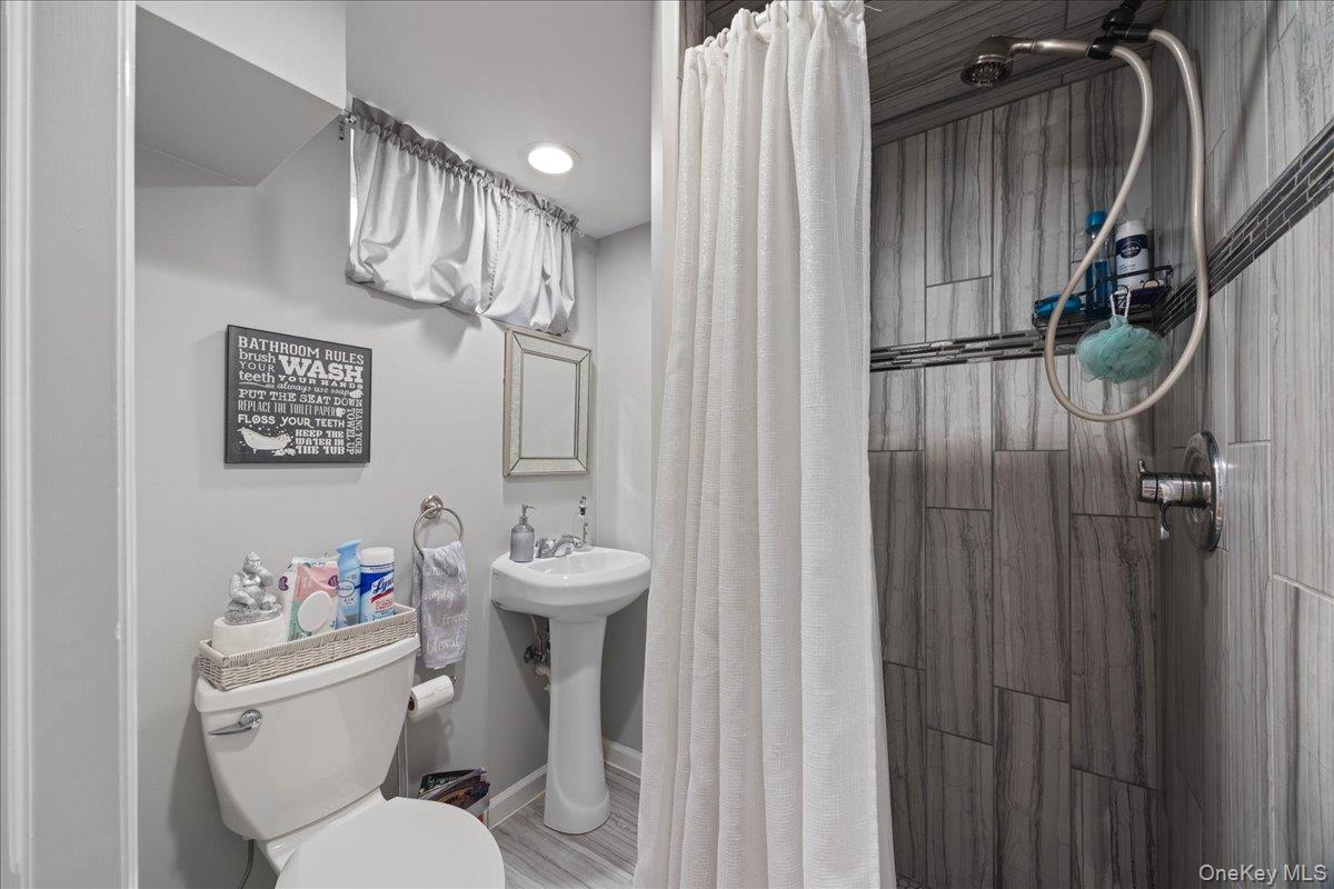 1 Francis Lane Property Photo 28