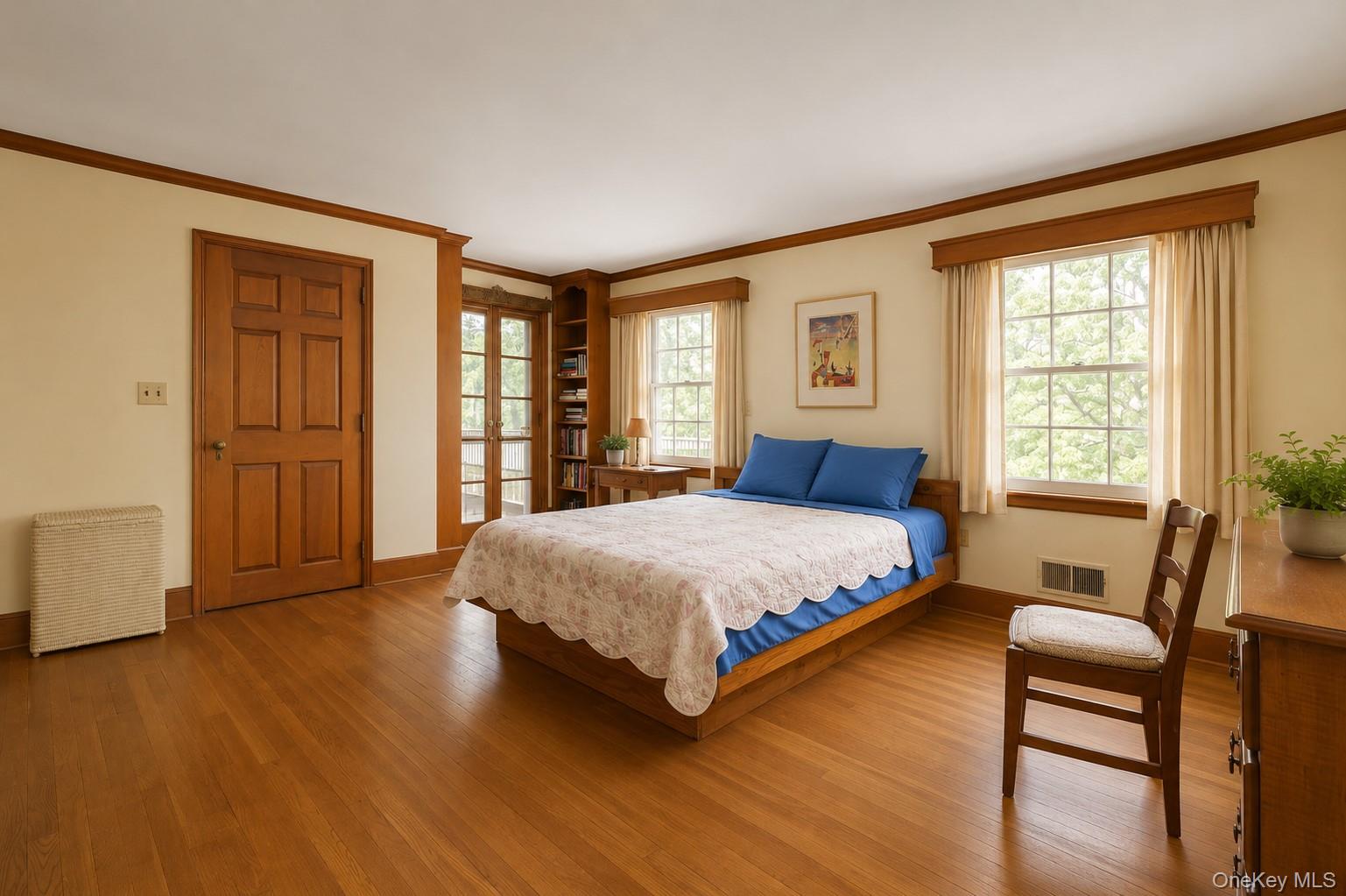 982 Bradley Parkway Property Photo 19