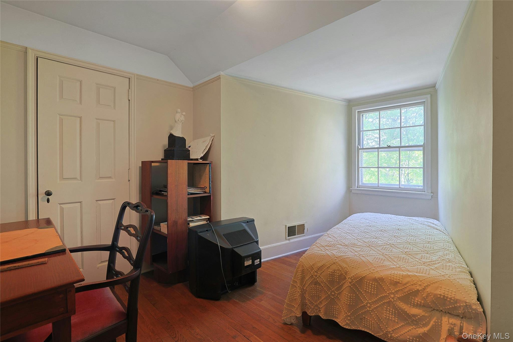 982 Bradley Parkway Property Photo 30