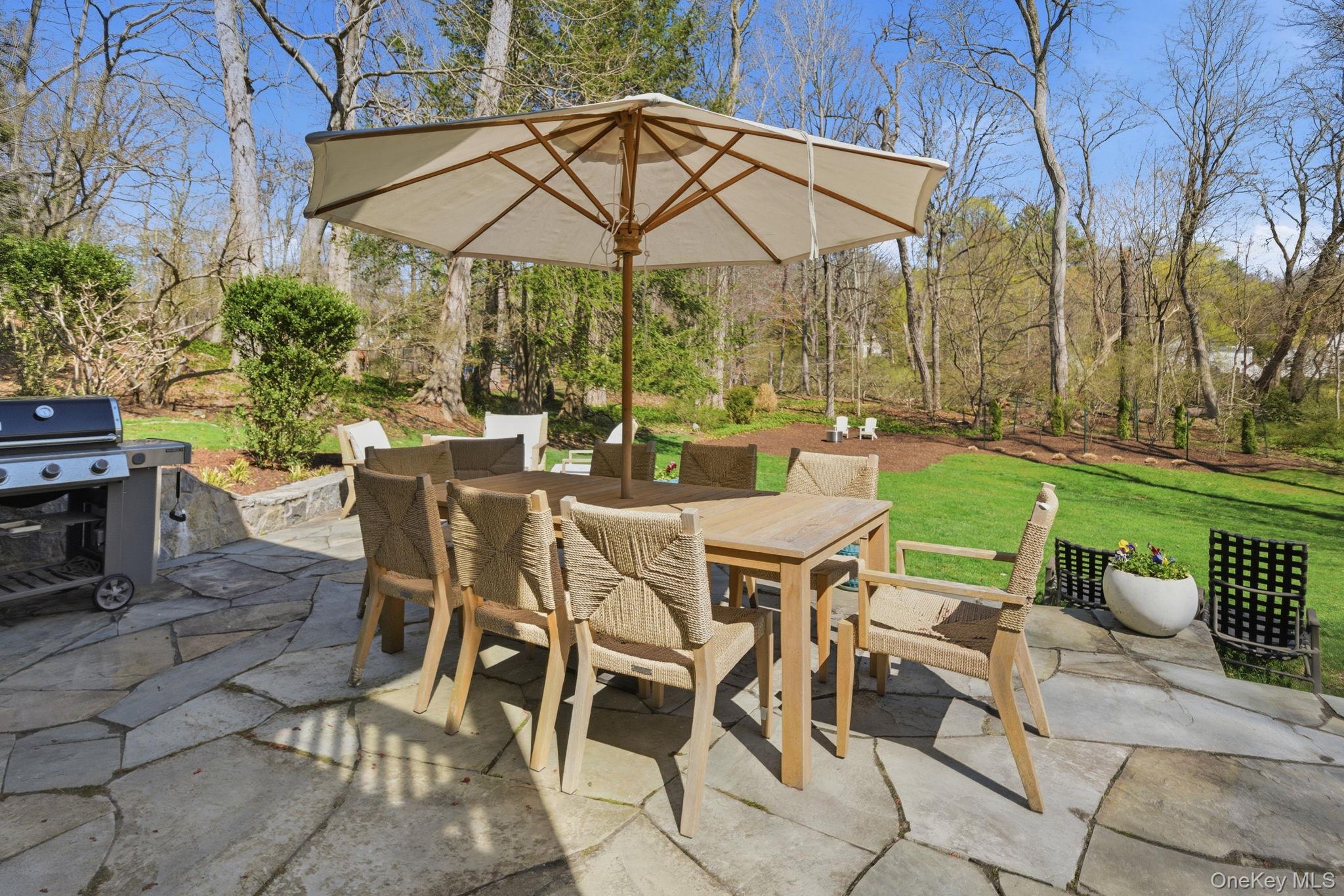 26 Meadow Lane Property Photo 7