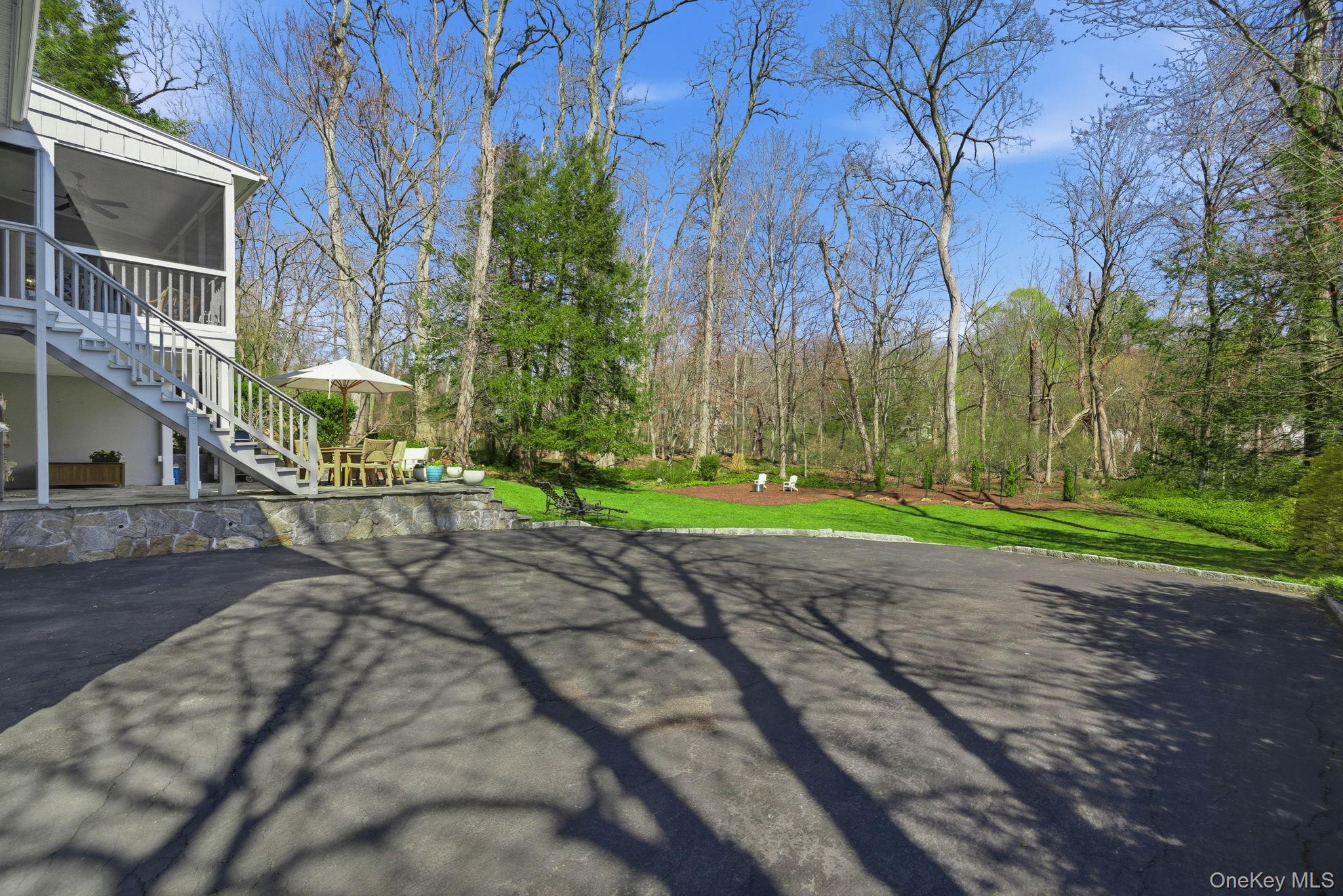 26 Meadow Lane Property Photo 13