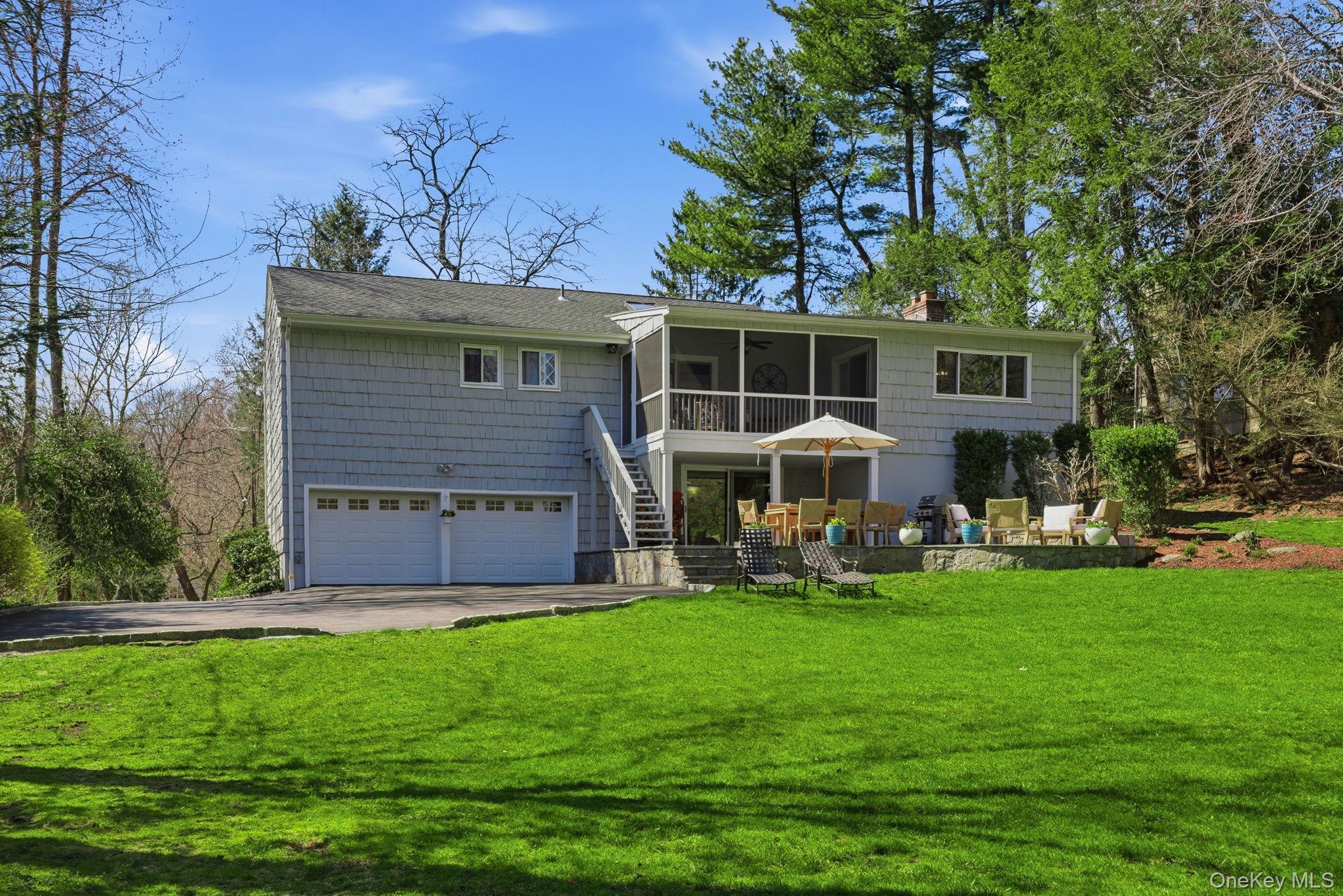 26 Meadow Lane Property Photo 14