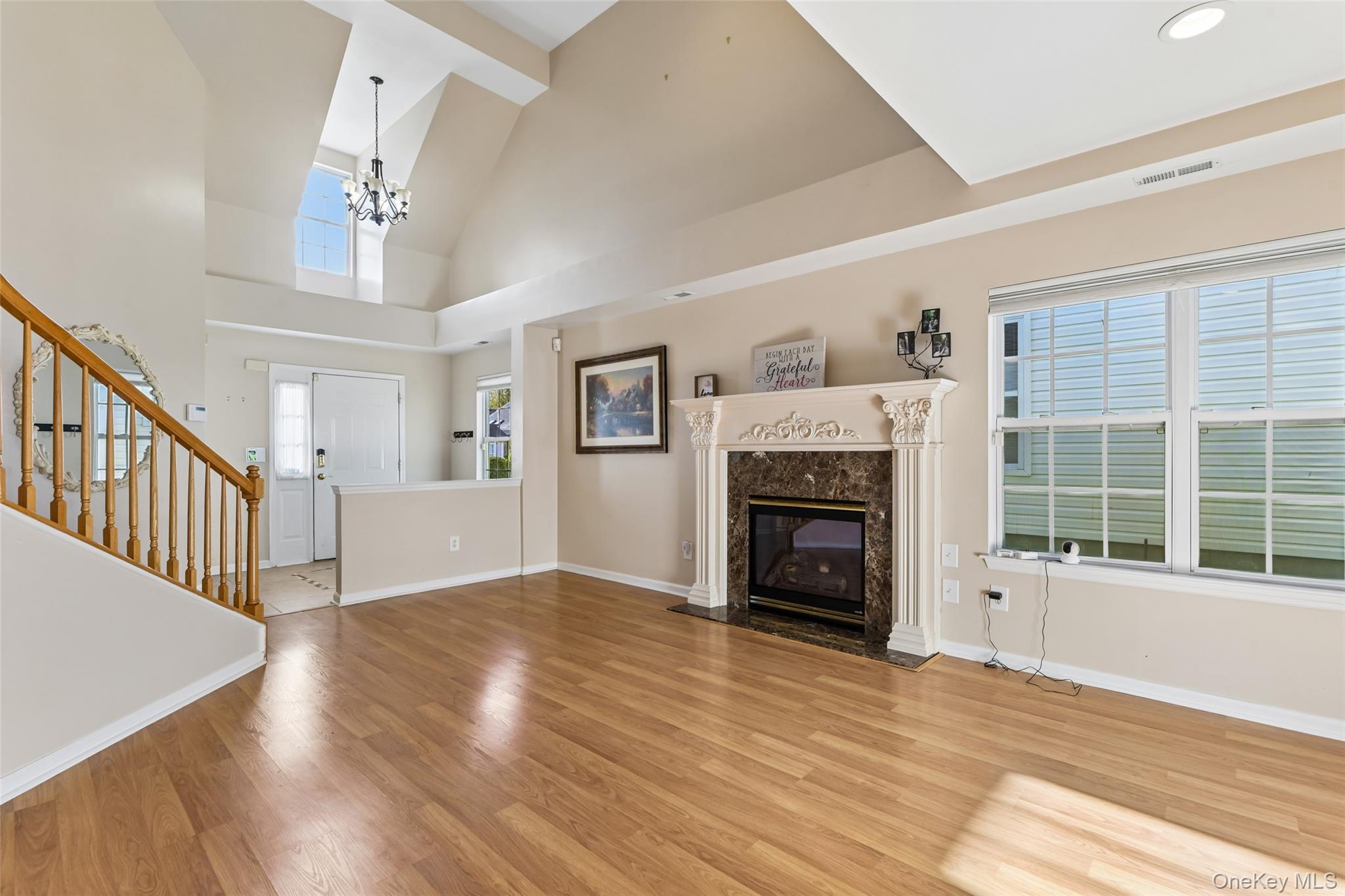 14 Julia Circle 14 Property Photo 5