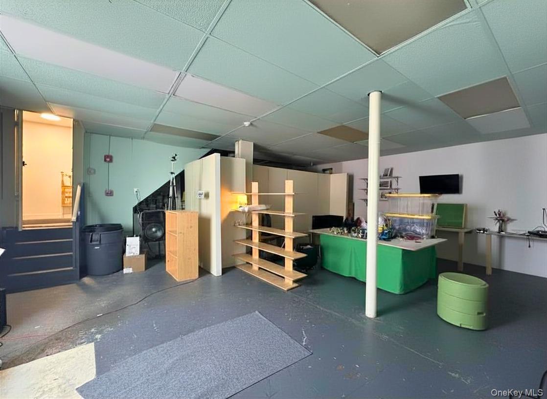 240 Broadway Property Photo 2