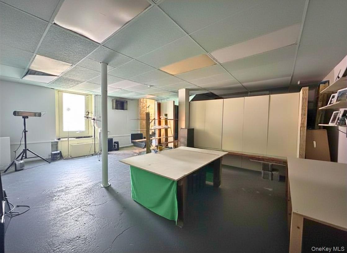240 Broadway Property Photo 3