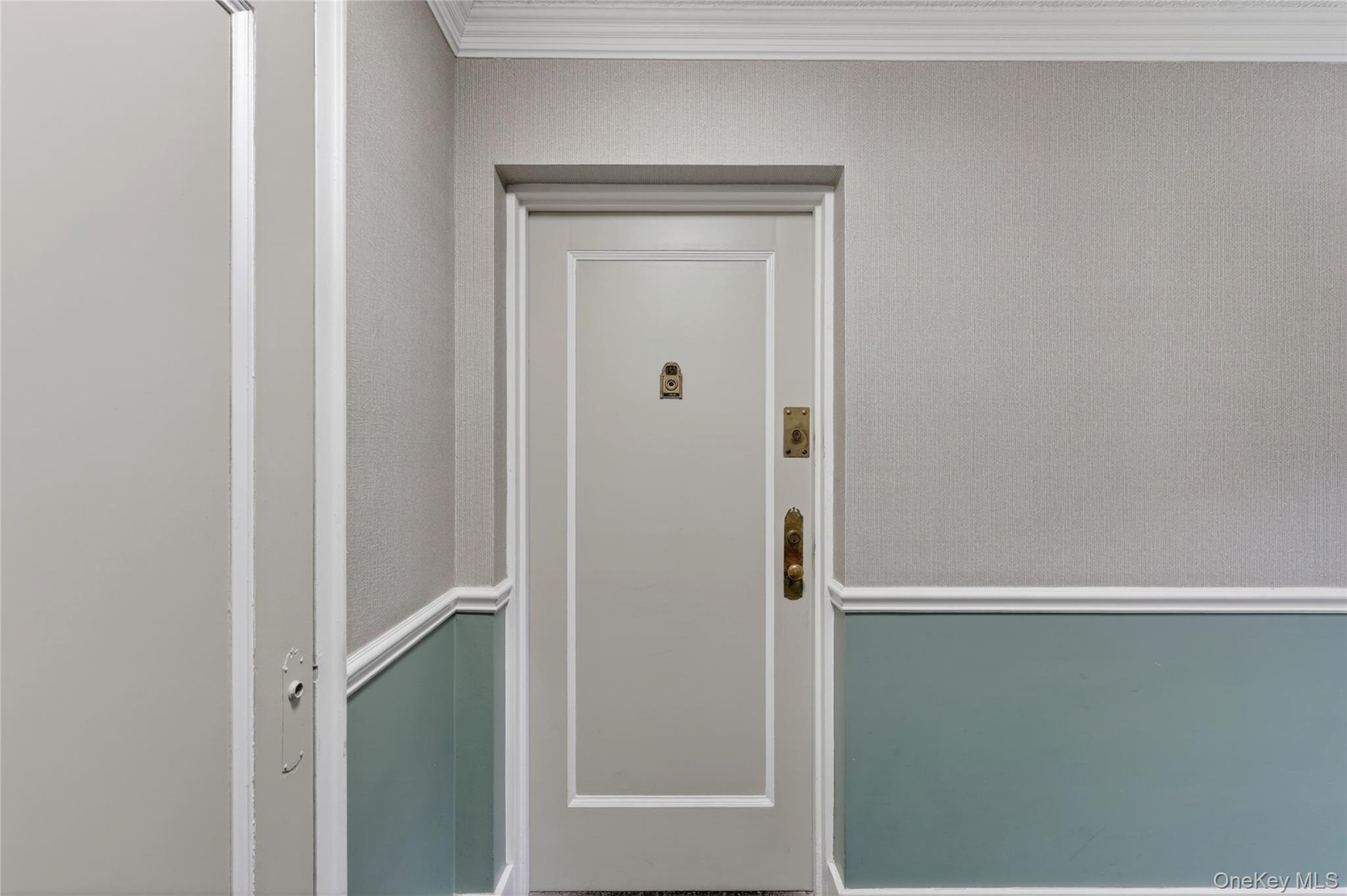 765 N Broadway 15b Property Photo 4