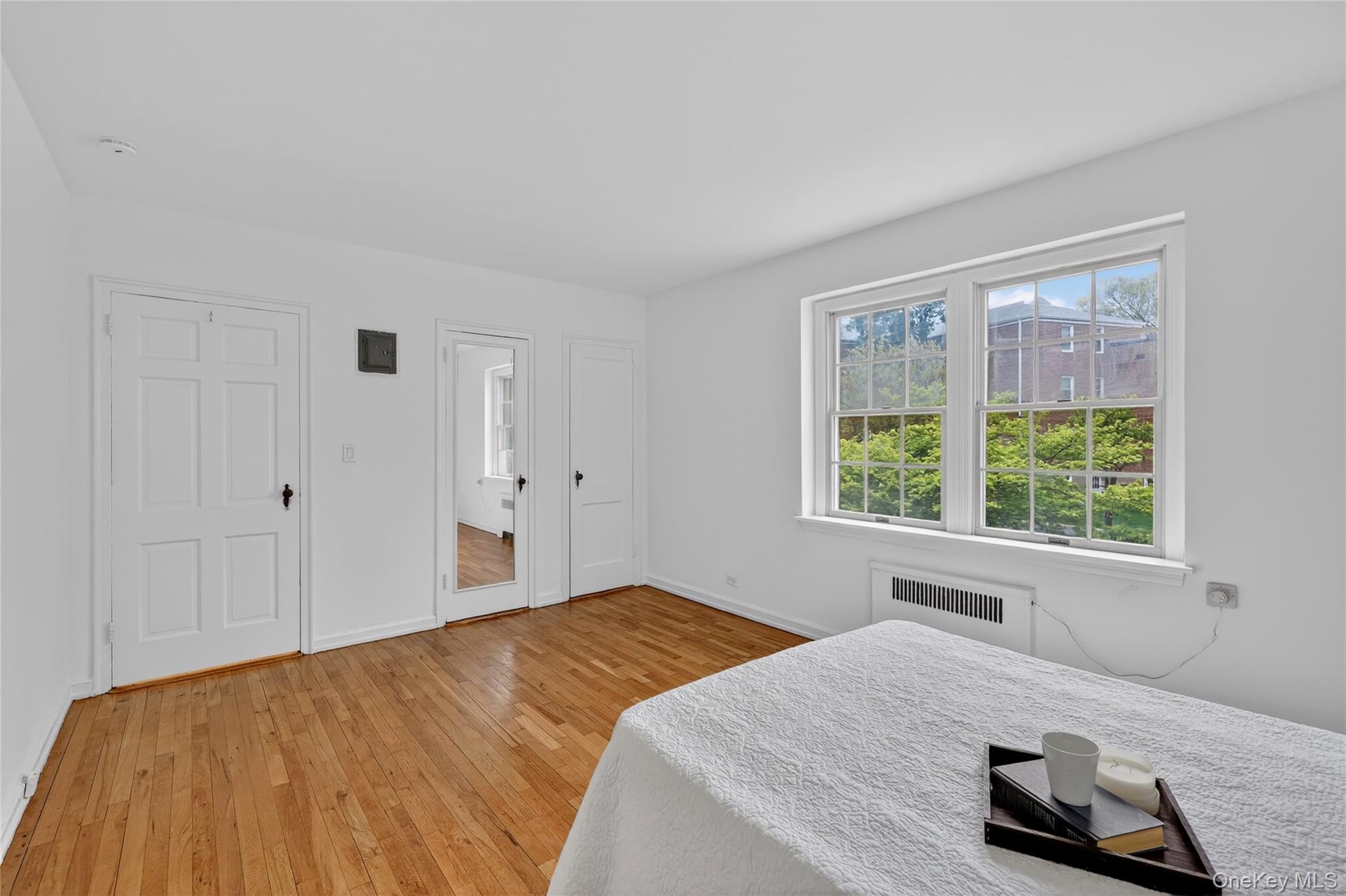 765 N Broadway 15b Property Photo 11