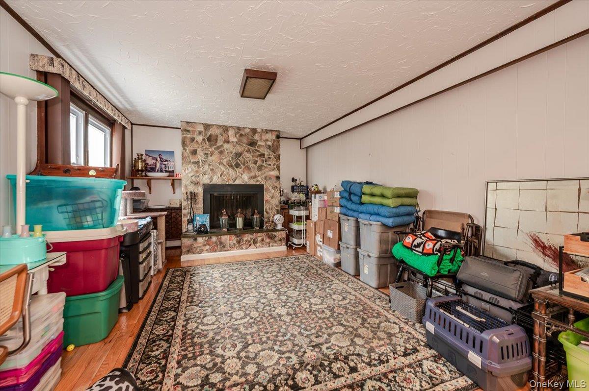 806 E Chester Street Property Photo 11