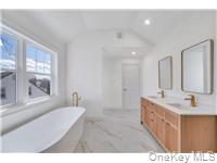 87 West Avenue Property Photo 22