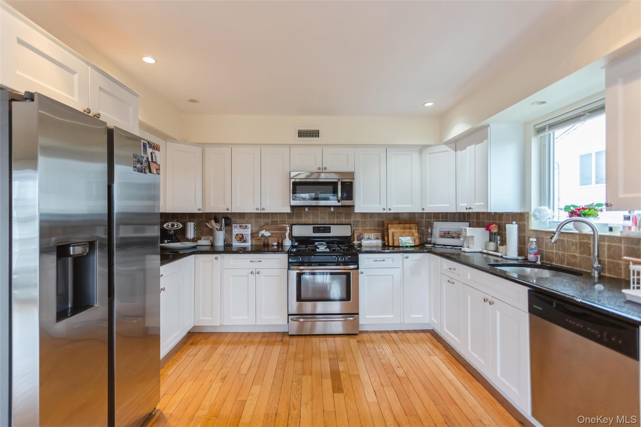 271 Arthur Street Property Photo 16