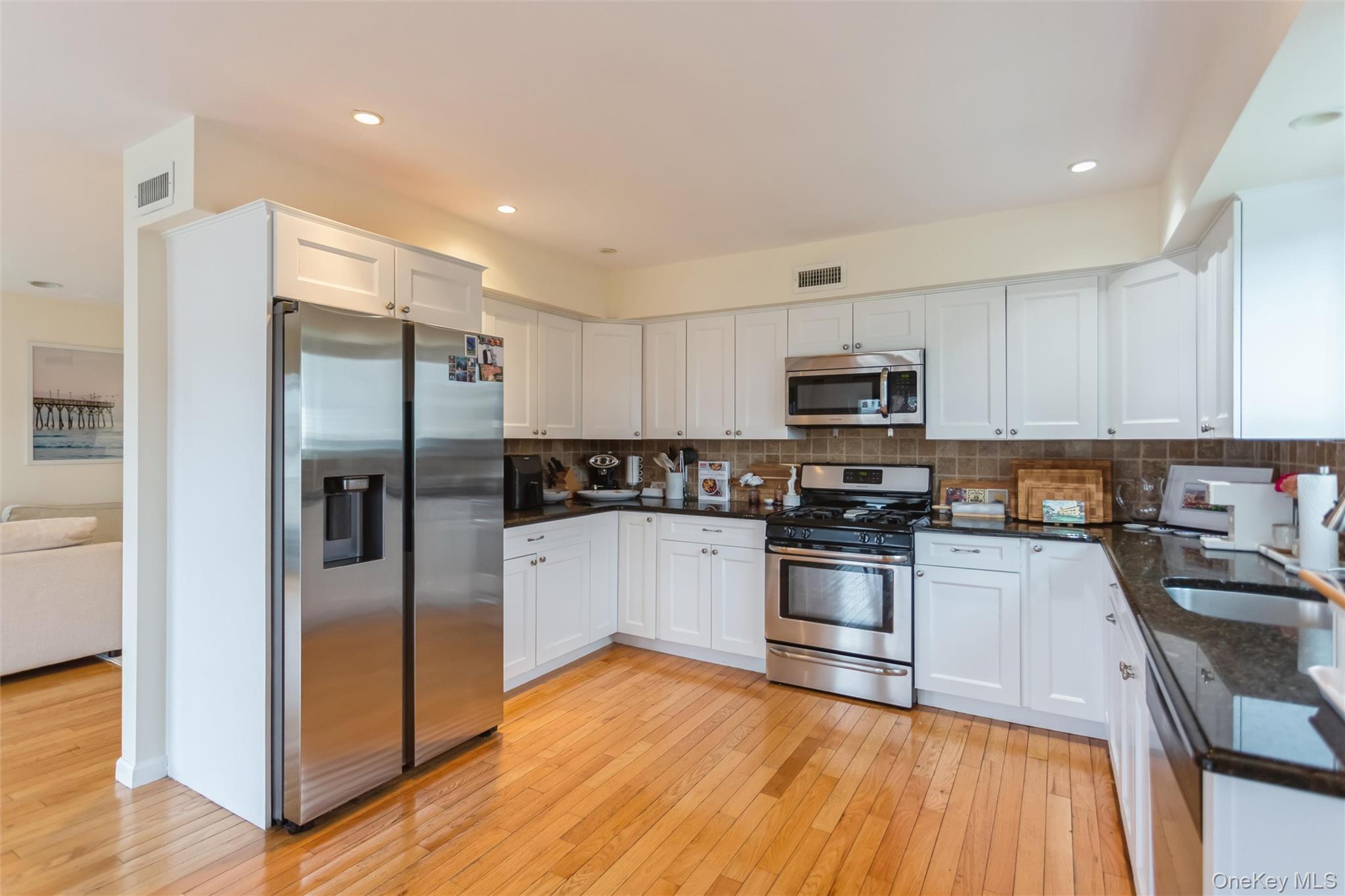 271 Arthur Street Property Photo 17