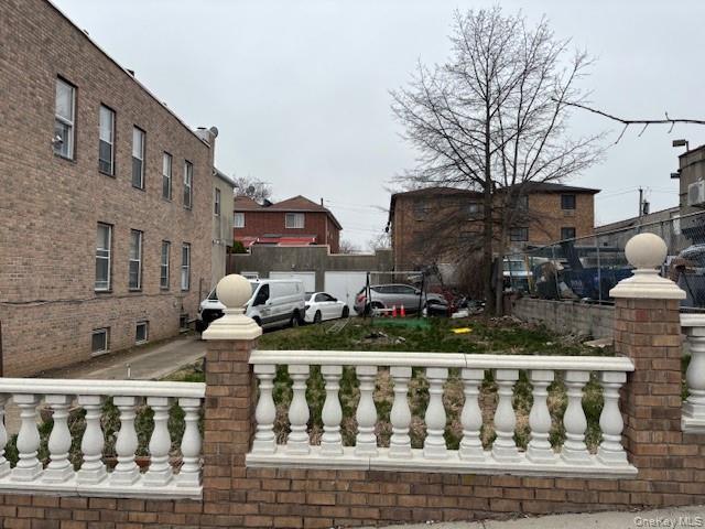 3243 Tenbroeck Avenue Property Photo 3