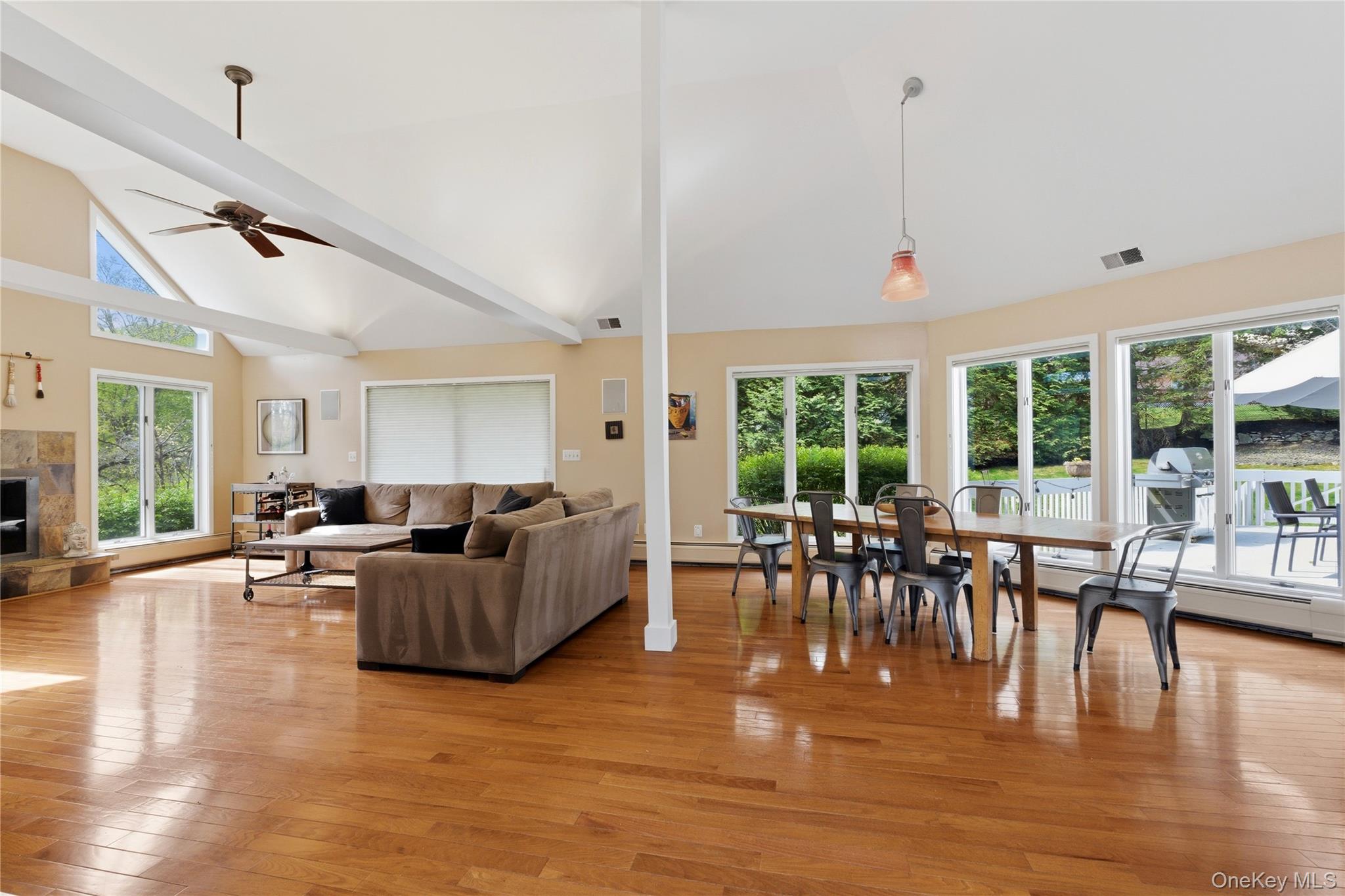 13 Zeck Court Property Photo 8