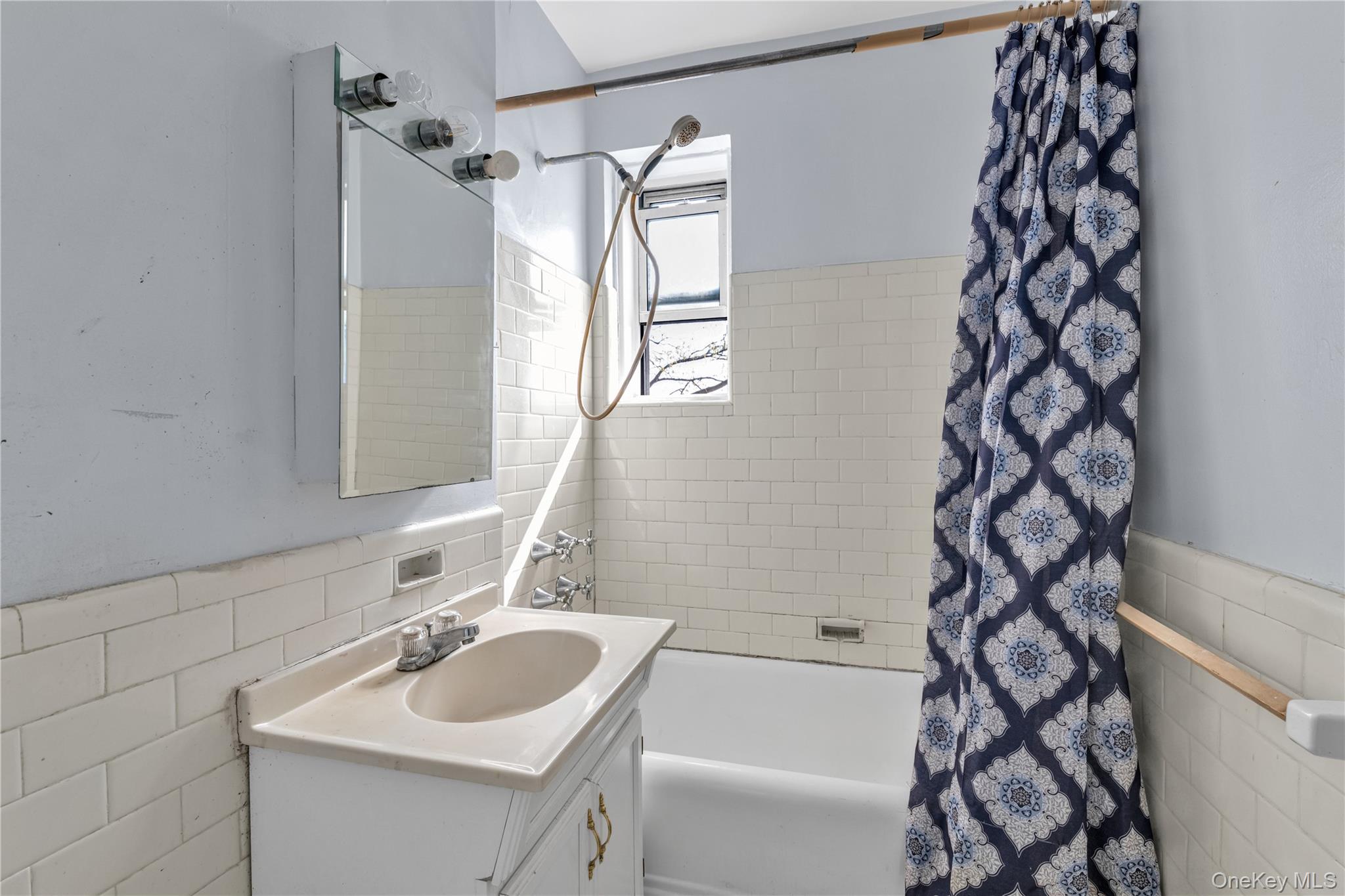 5142 30th Avenue 5i Property Photo 10