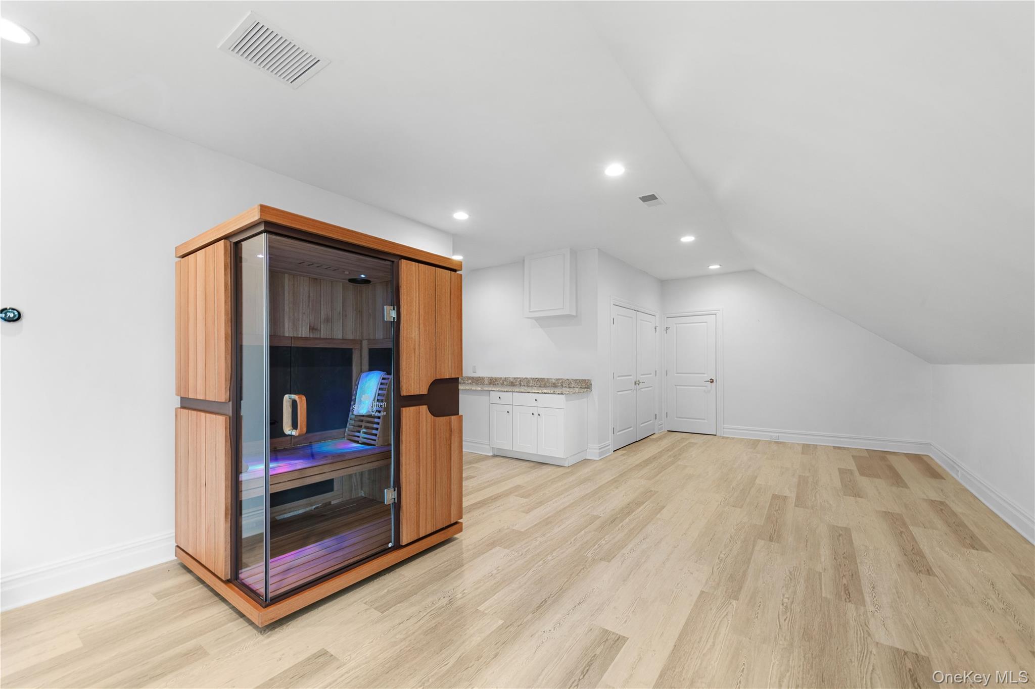 4 Ravenglass Drive Property Photo 27