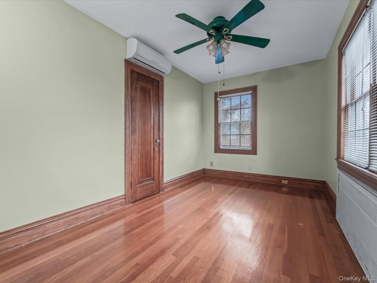 2807 157th Street Property Photo 25