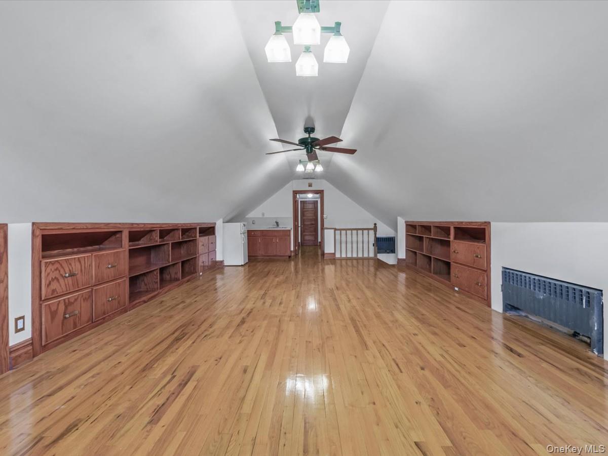 2807 157th Street Property Photo 28