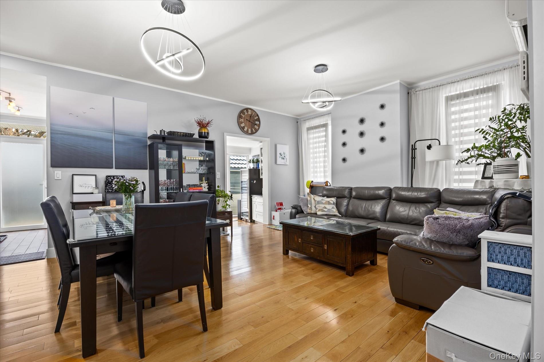 2020 Bleecker Street Property Photo 9