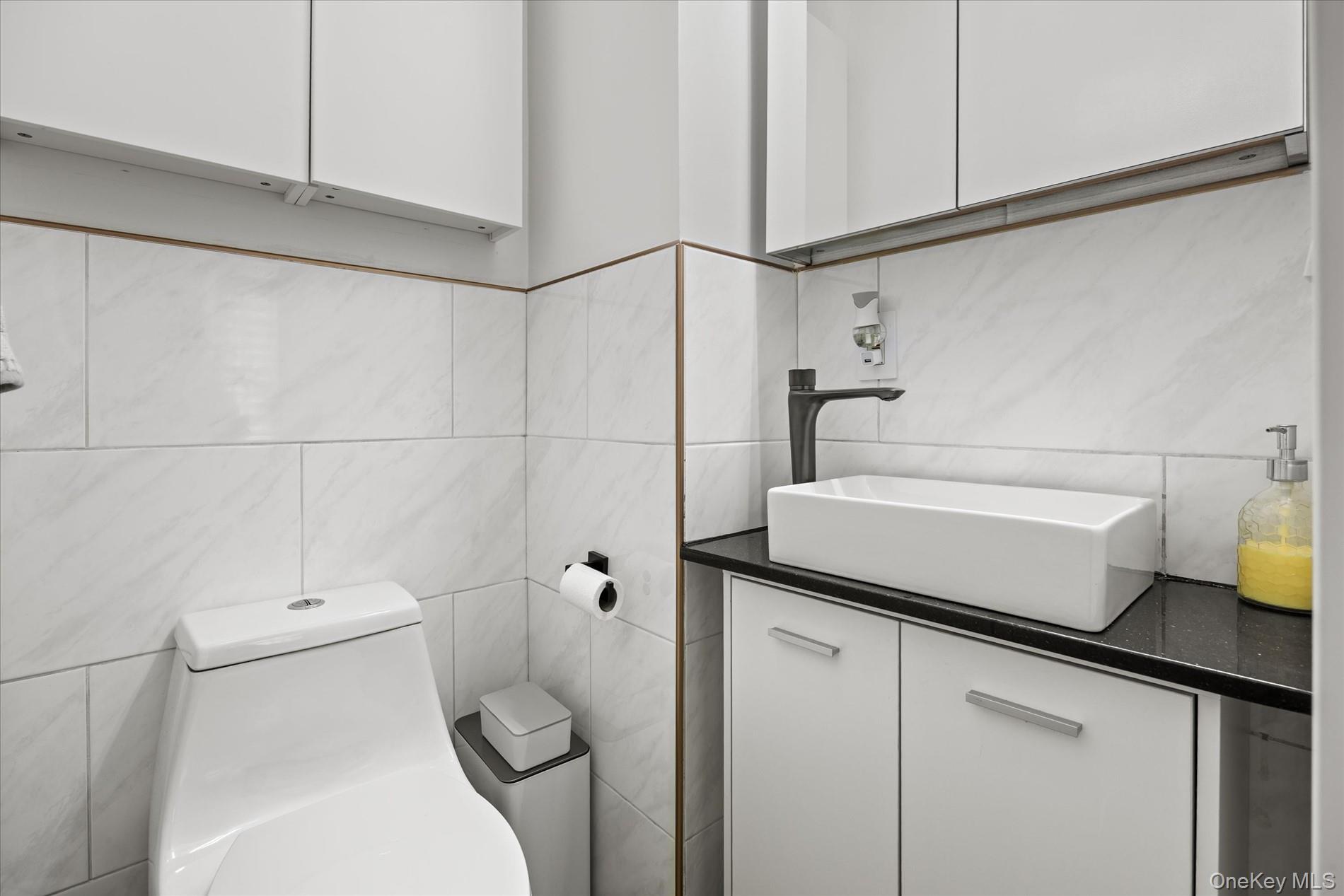 2020 Bleecker Street Property Photo 22