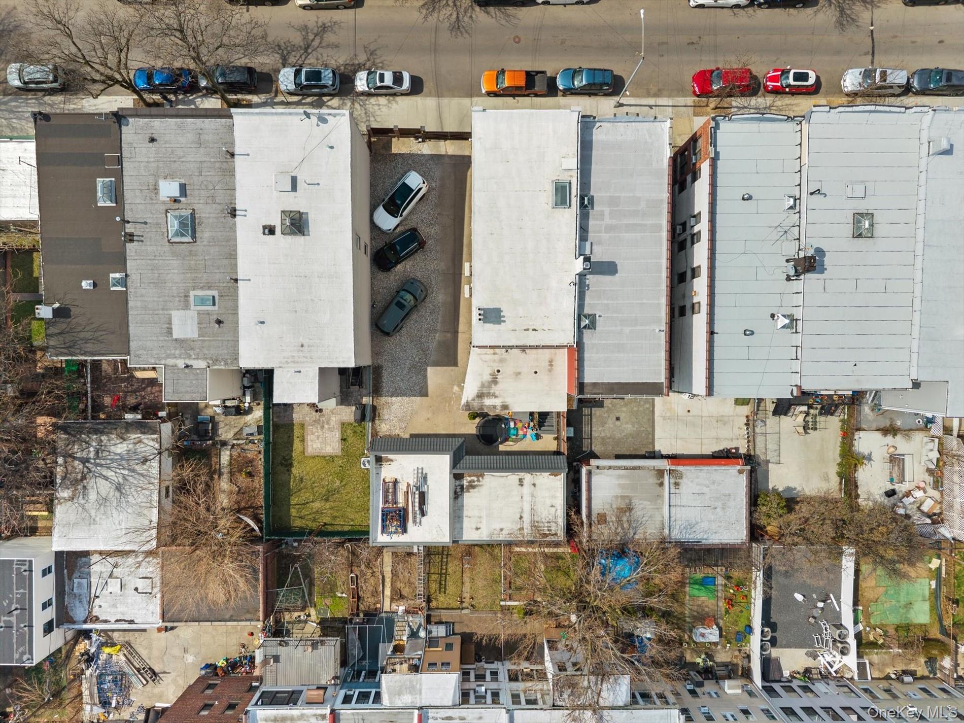 2020 Bleecker Street Property Photo 48
