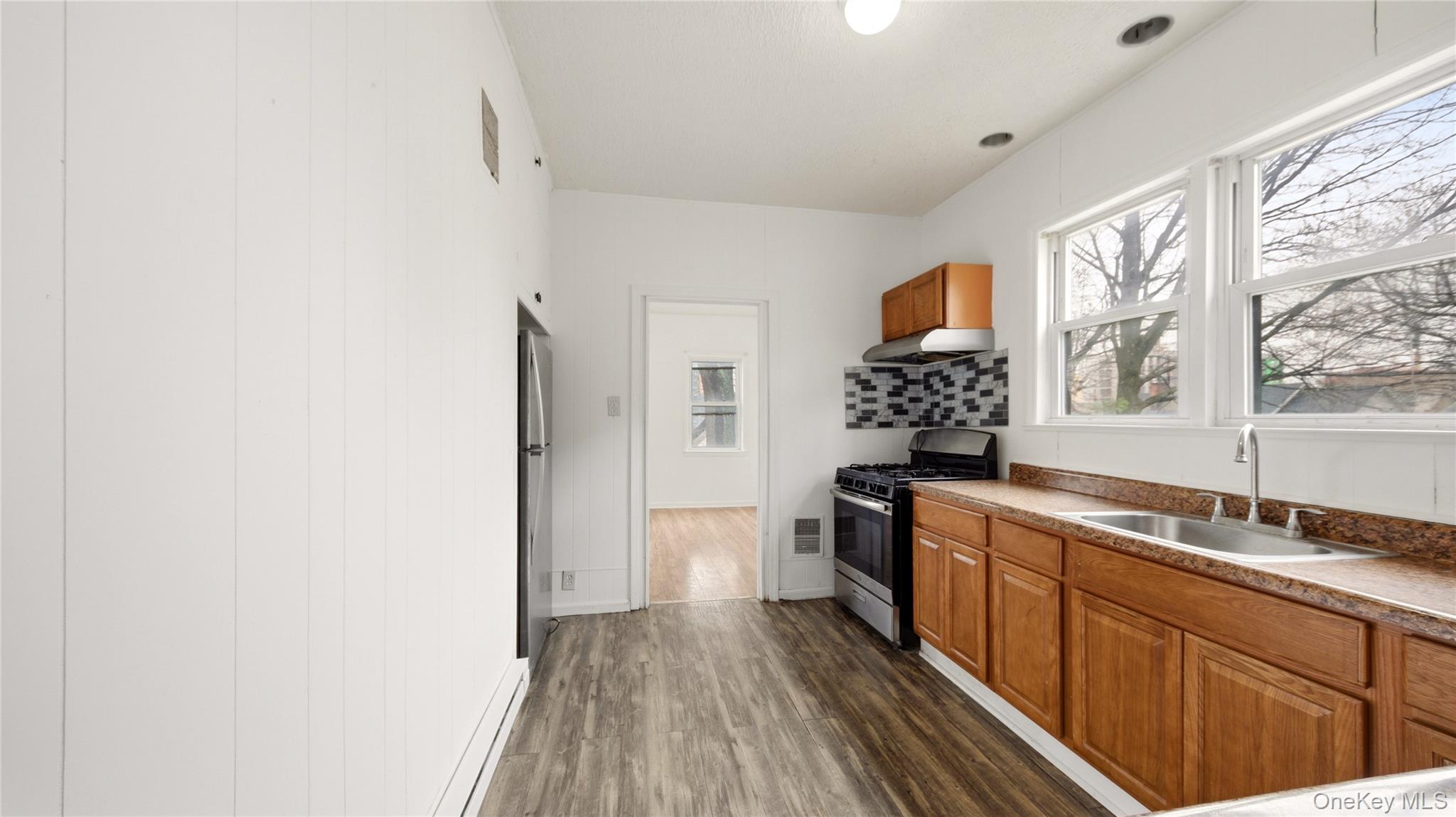 34 S High Street Property Photo 4