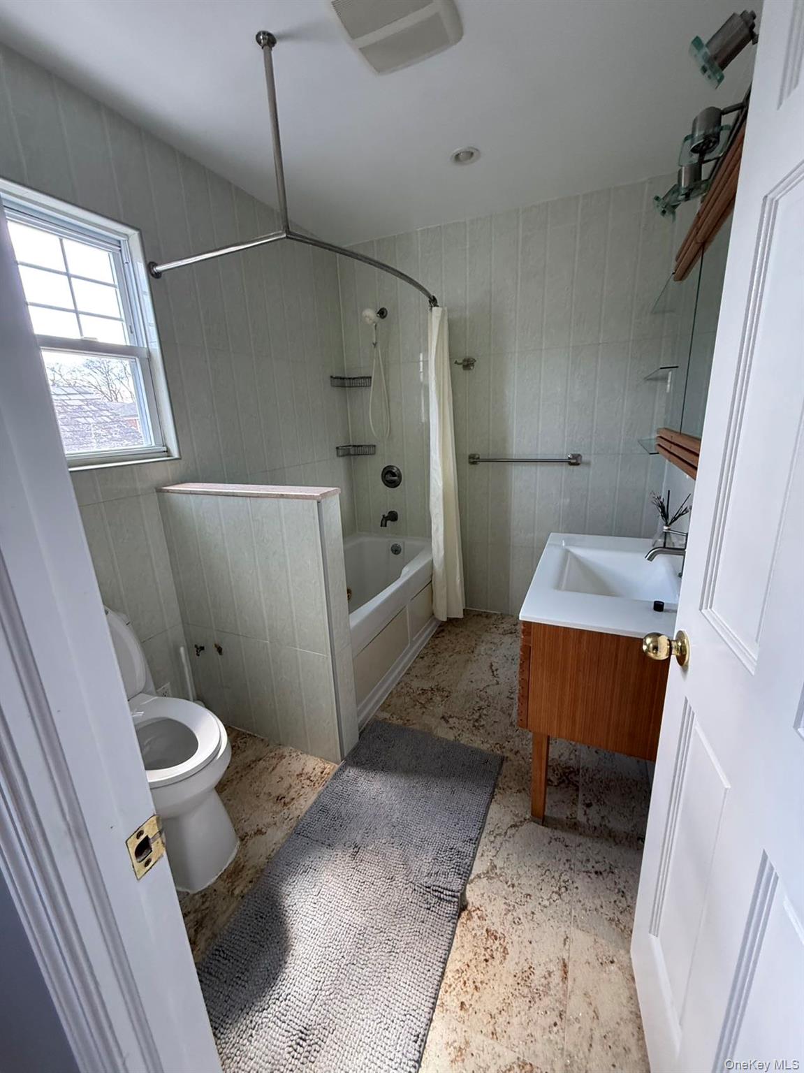 45-46 166th Street Property Photo 12